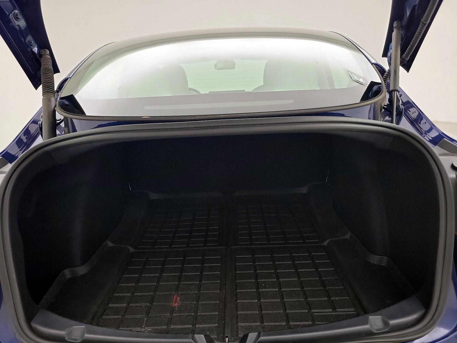 Thumbnail: 2022 Tesla Model 3 - 20