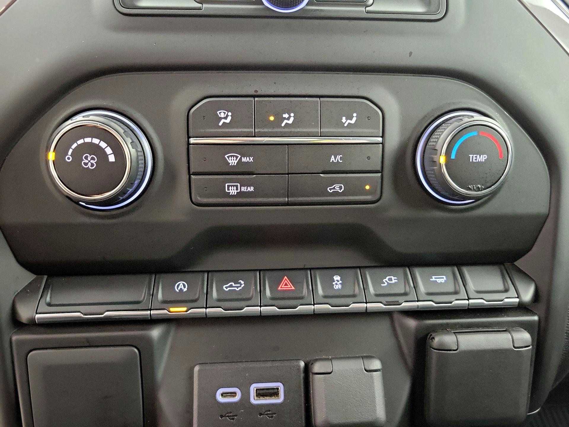 Thumbnail: 2021 Chevrolet Silverado 1500 - 16