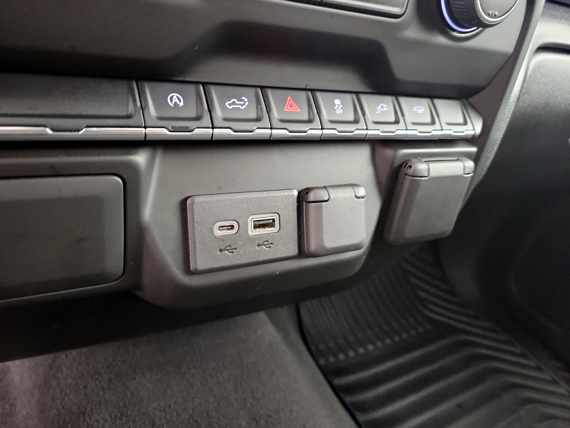 Thumbnail: 2021 Chevrolet Silverado 1500 - 18