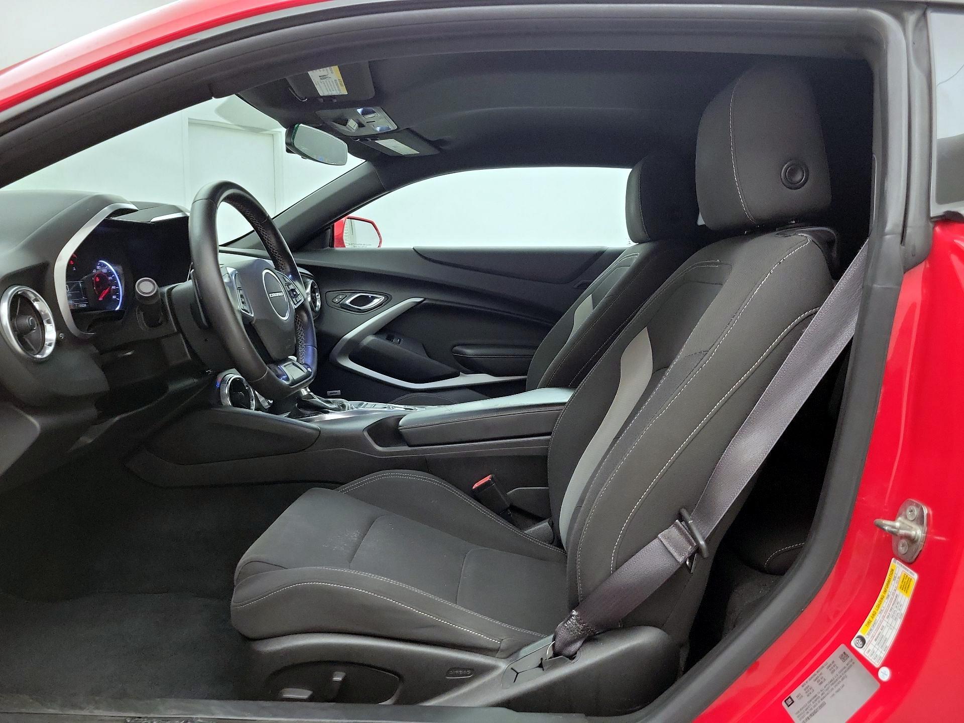 Thumbnail: 2016 Chevrolet Camaro - 11