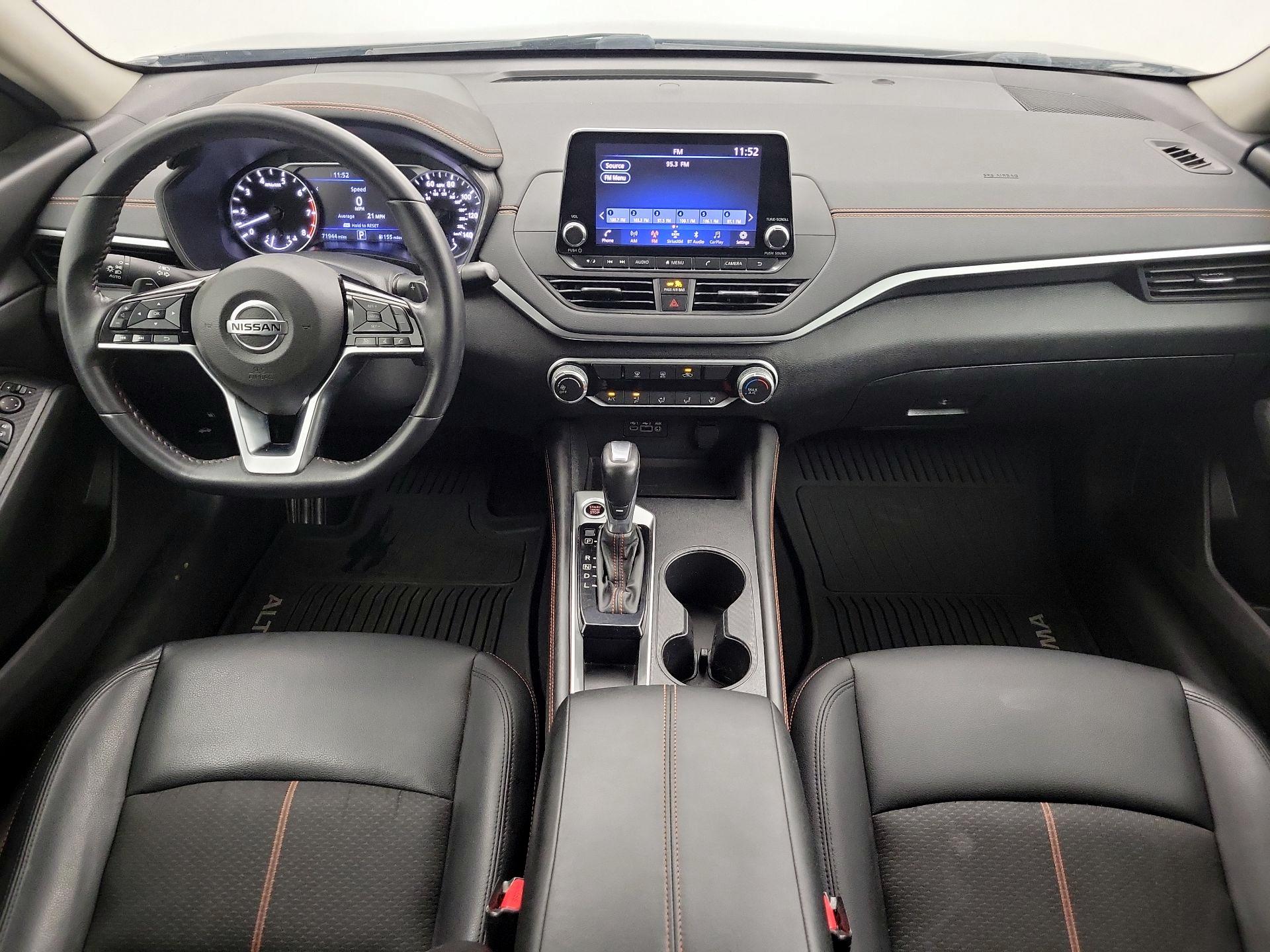 Thumbnail: 2019 Nissan Altima - 9