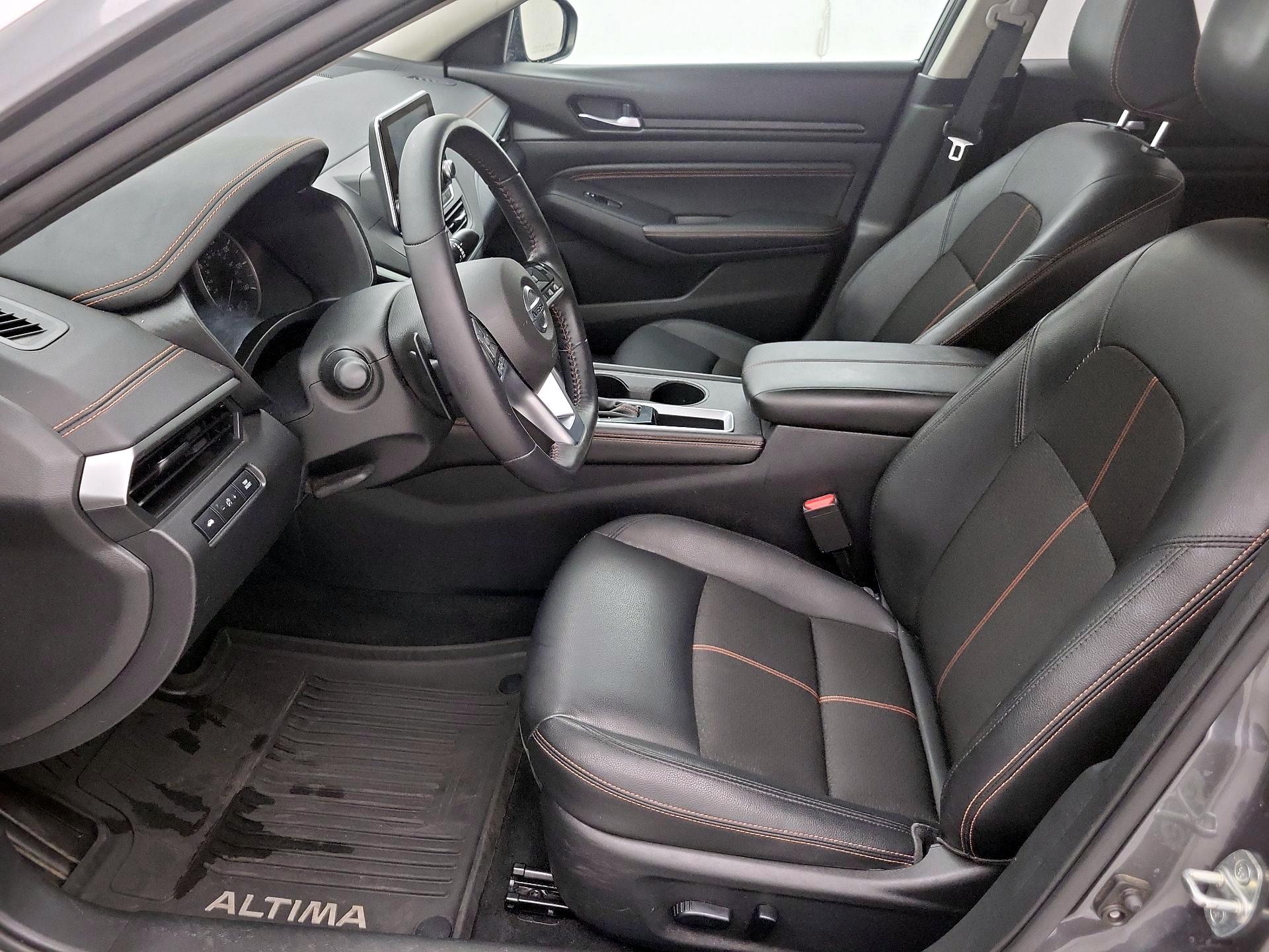 Thumbnail: 2019 Nissan Altima - 11