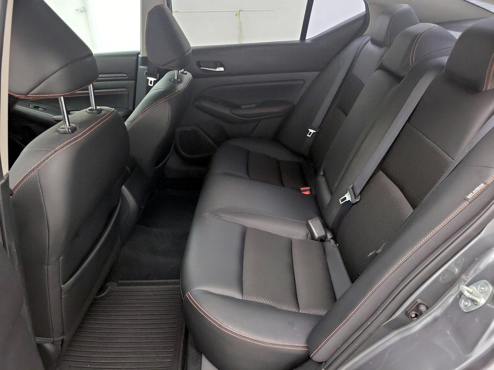 Thumbnail: 2019 Nissan Altima - 19