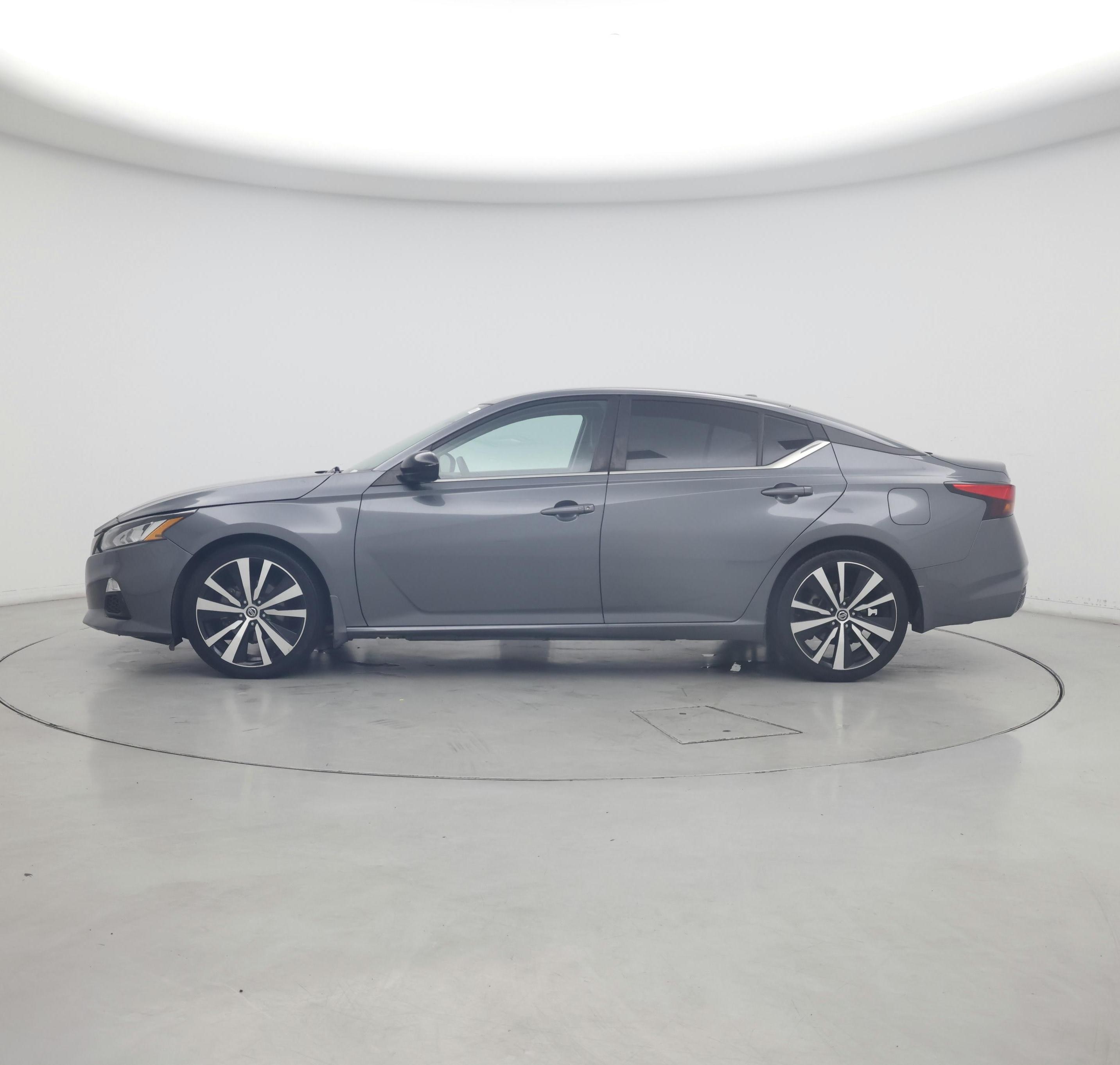 Thumbnail: 2019 Nissan Altima - 3