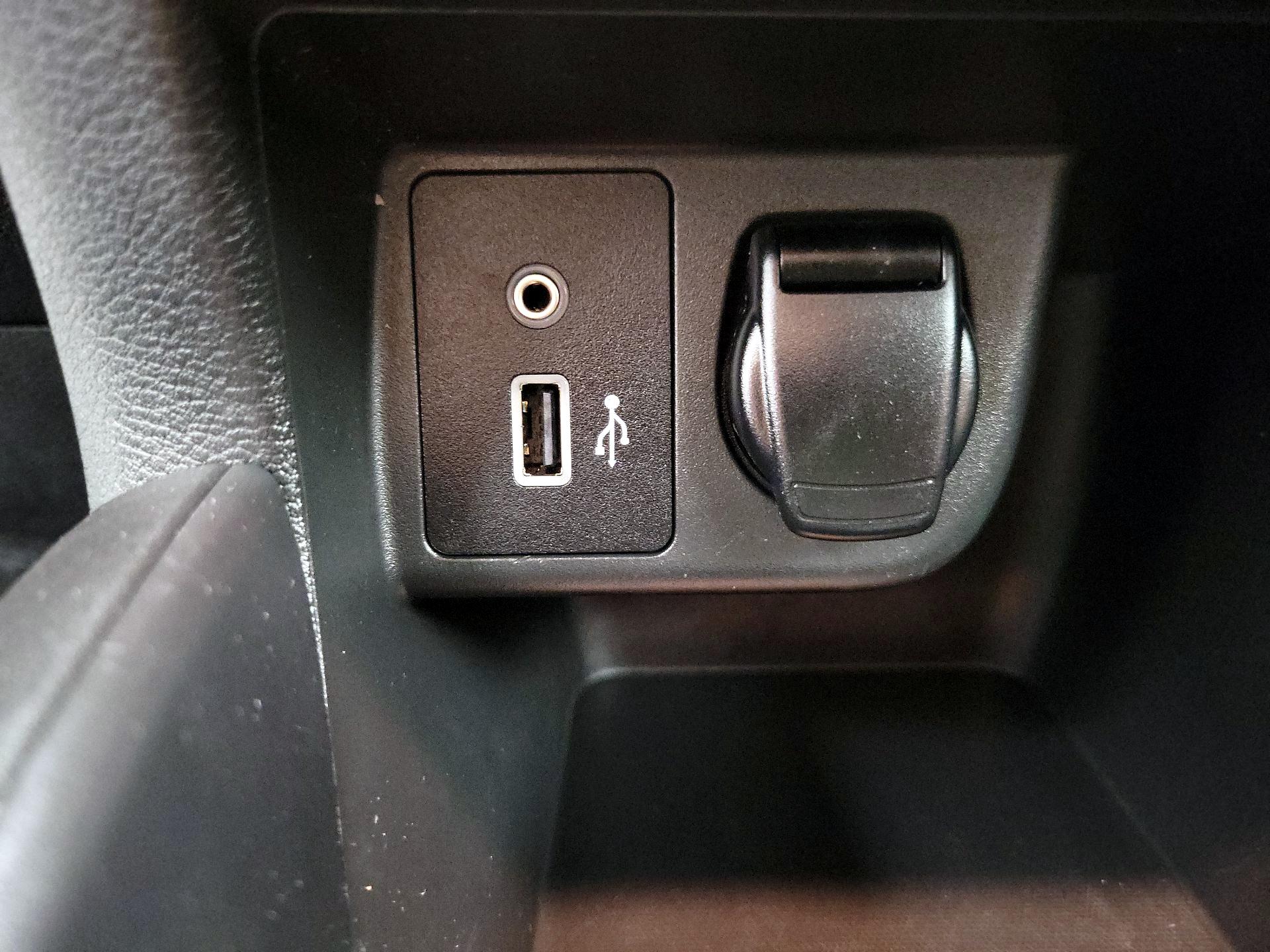 Thumbnail: 2020 Nissan Versa - 18