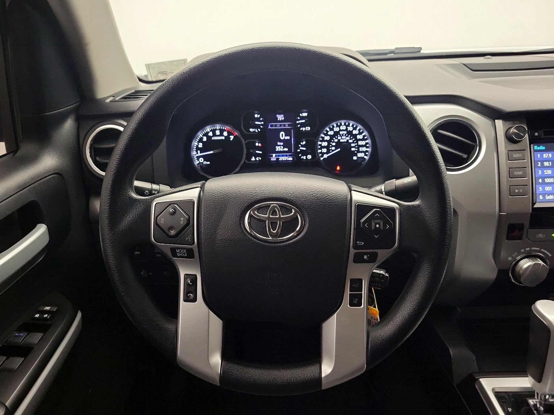 Thumbnail: 2018 Toyota Tundra - 10