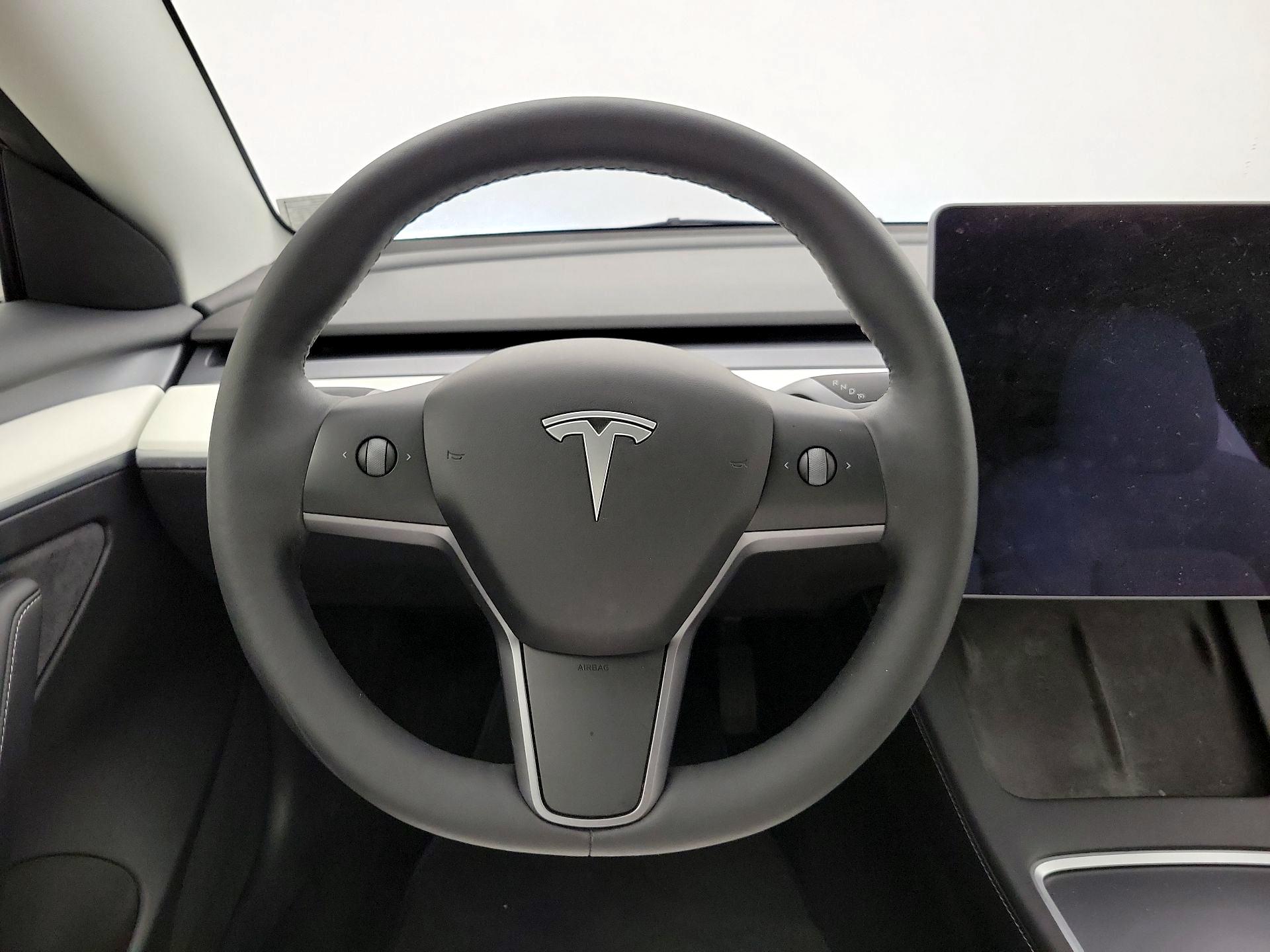 Thumbnail: 2022 Tesla Model 3 - 10