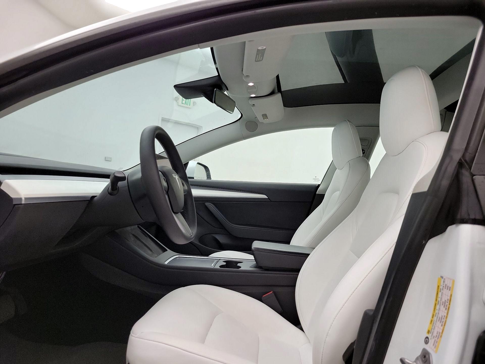 Thumbnail: 2022 Tesla Model 3 - 18