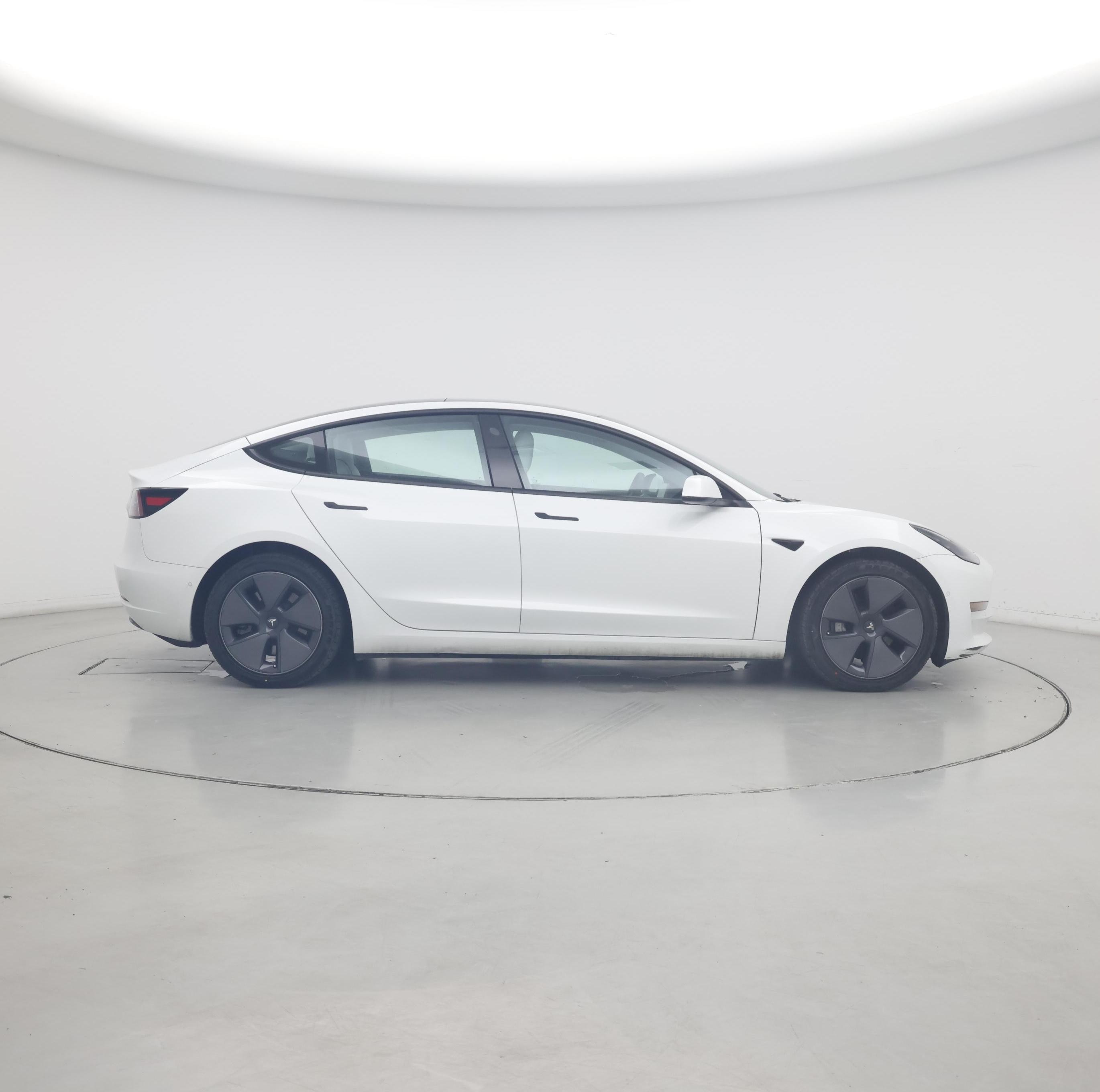 Thumbnail: 2022 Tesla Model 3 - 7