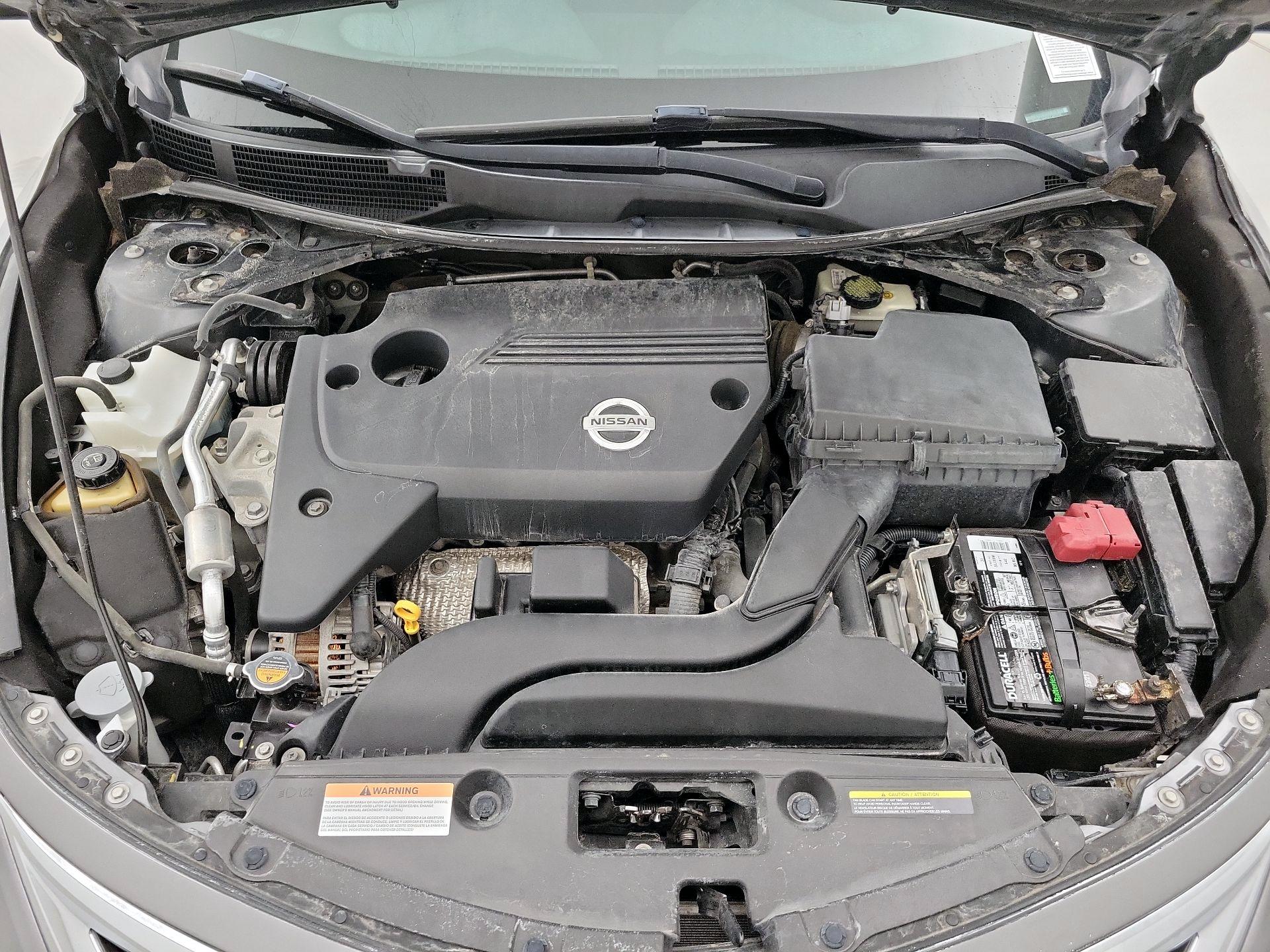 Thumbnail: 2015 Nissan Altima - 19