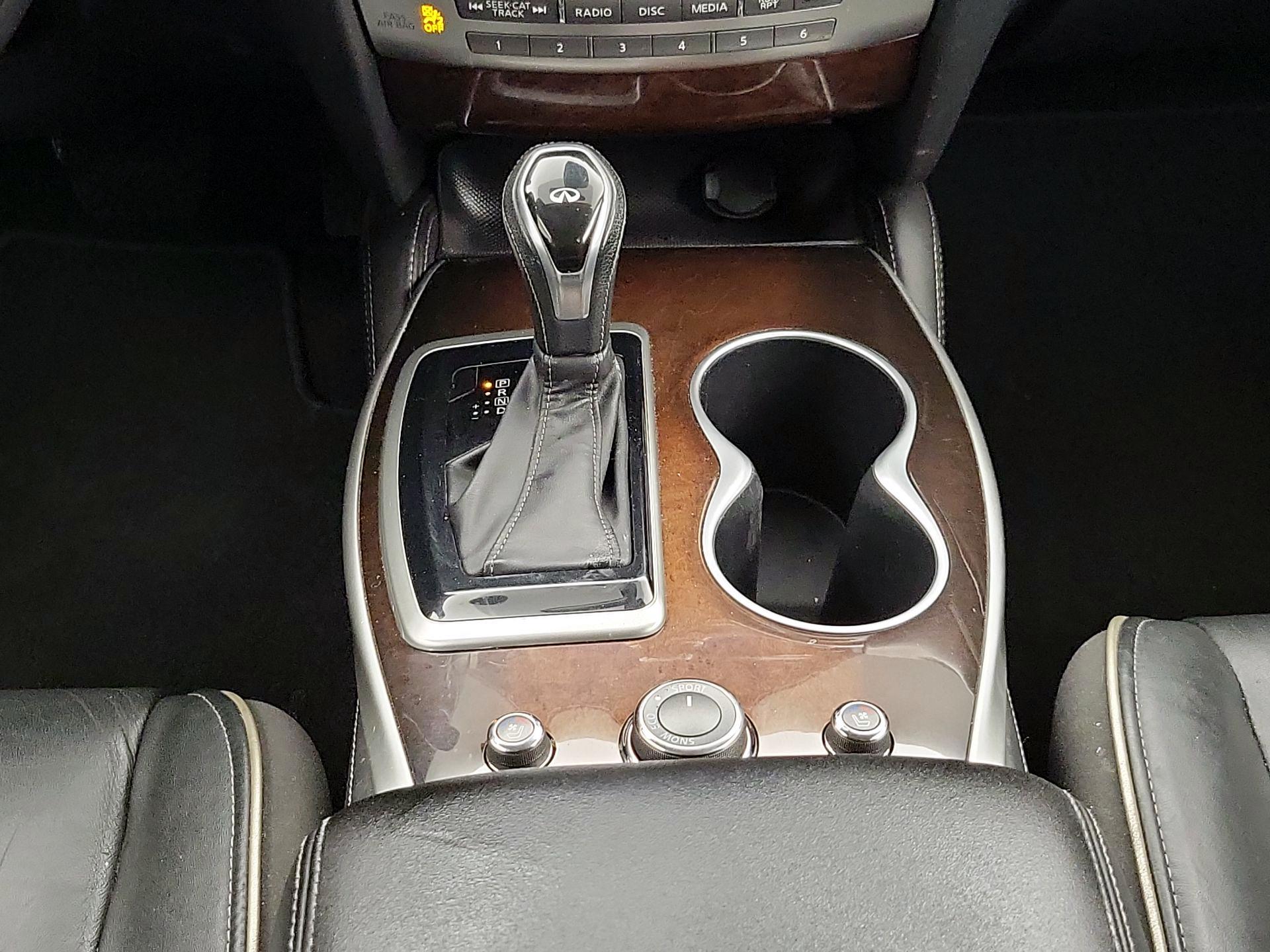 Thumbnail: 2017 INFINITI QX60 - 18