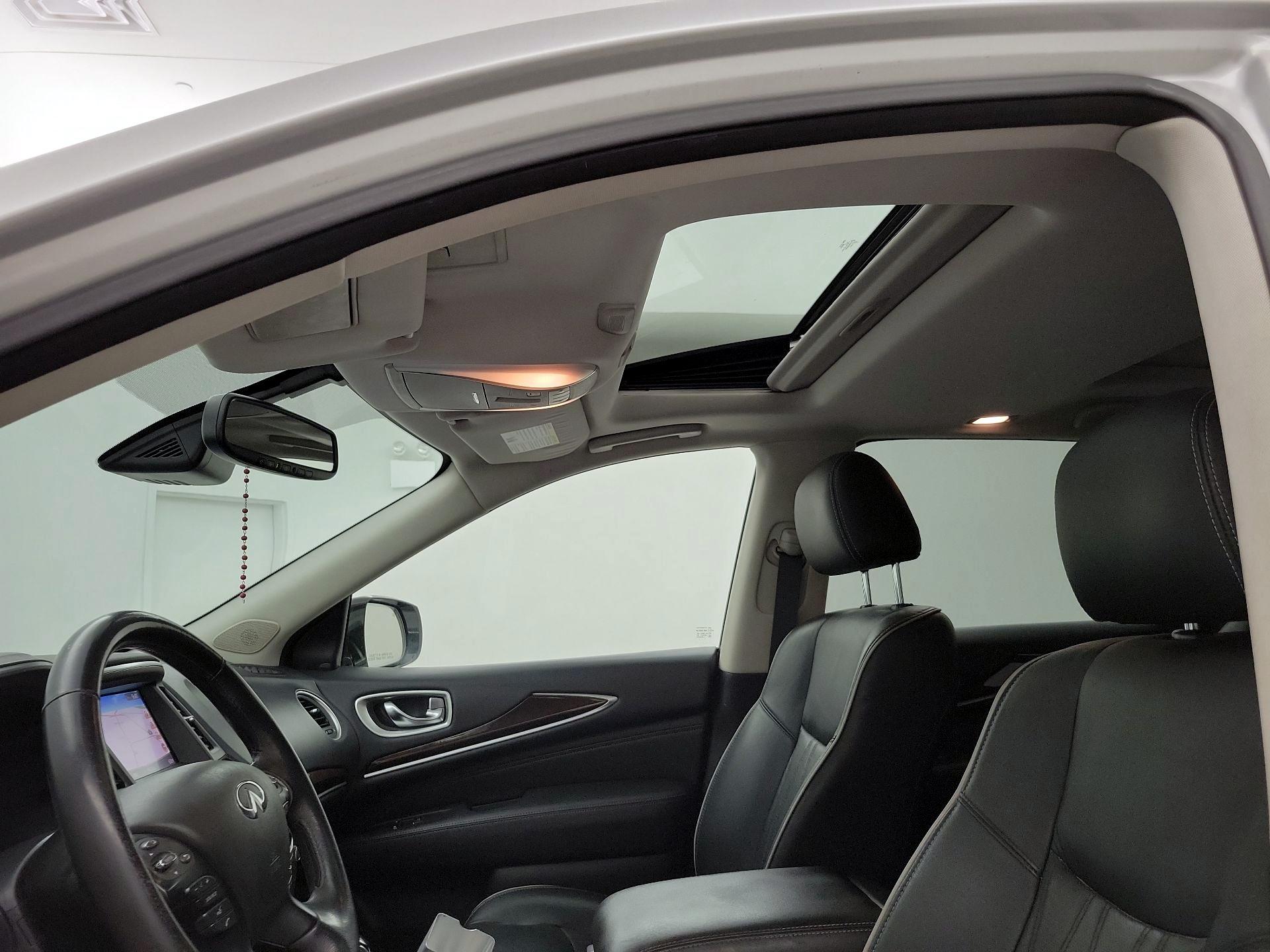 Thumbnail: 2017 INFINITI QX60 - 20
