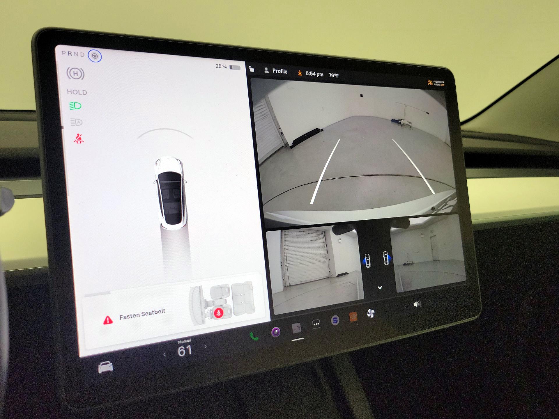 Thumbnail: 2022 Tesla Model 3 - 14