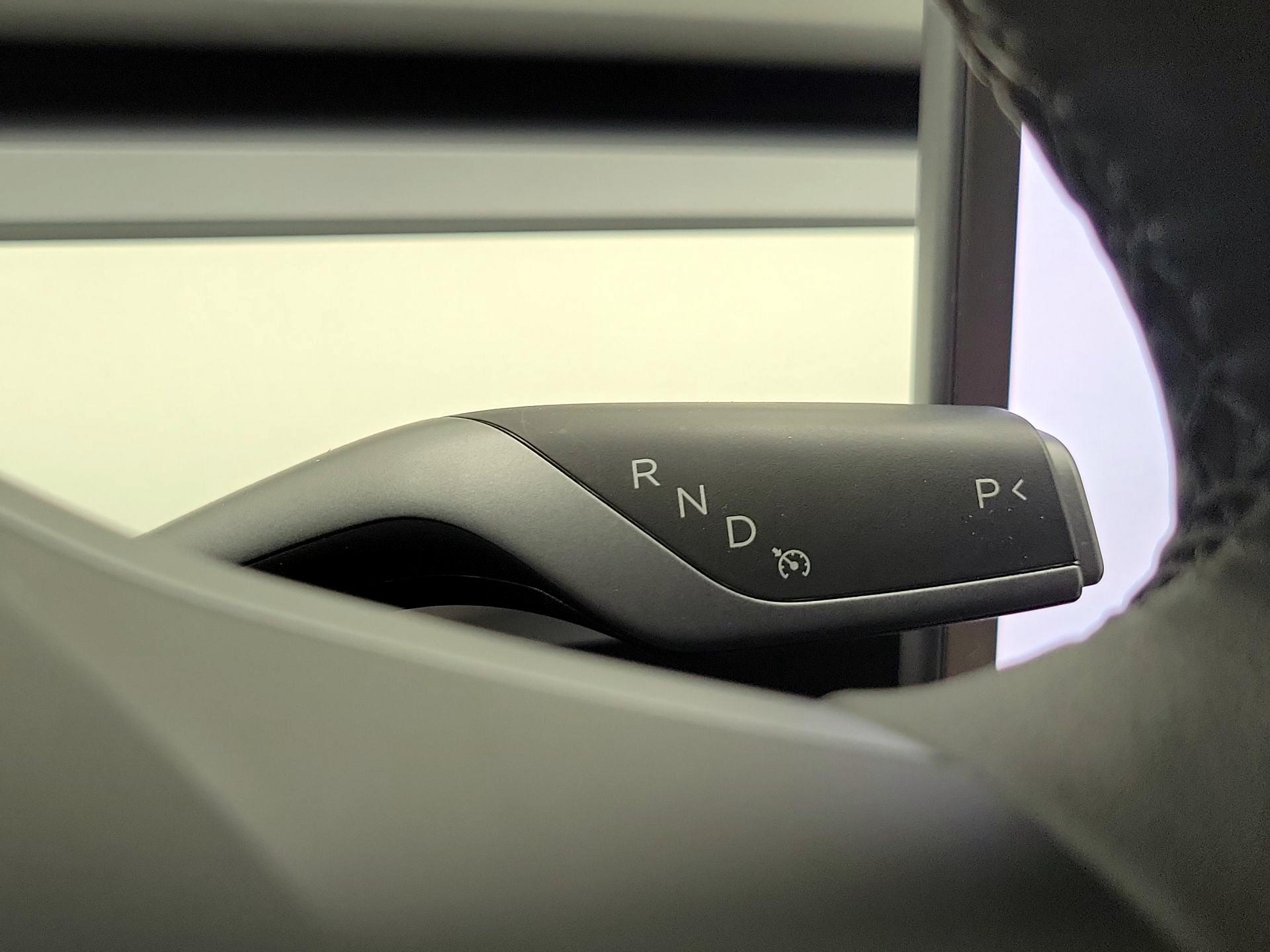 Thumbnail: 2022 Tesla Model 3 - 17