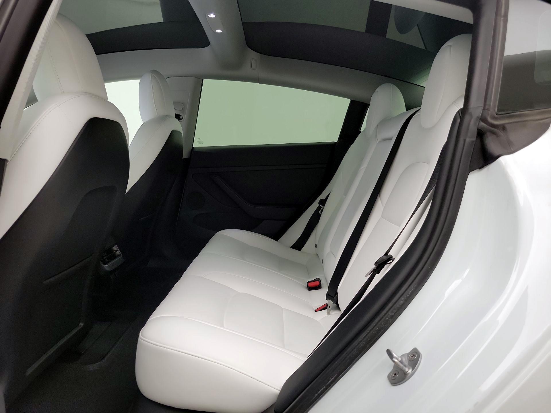 Thumbnail: 2022 Tesla Model 3 - 18
