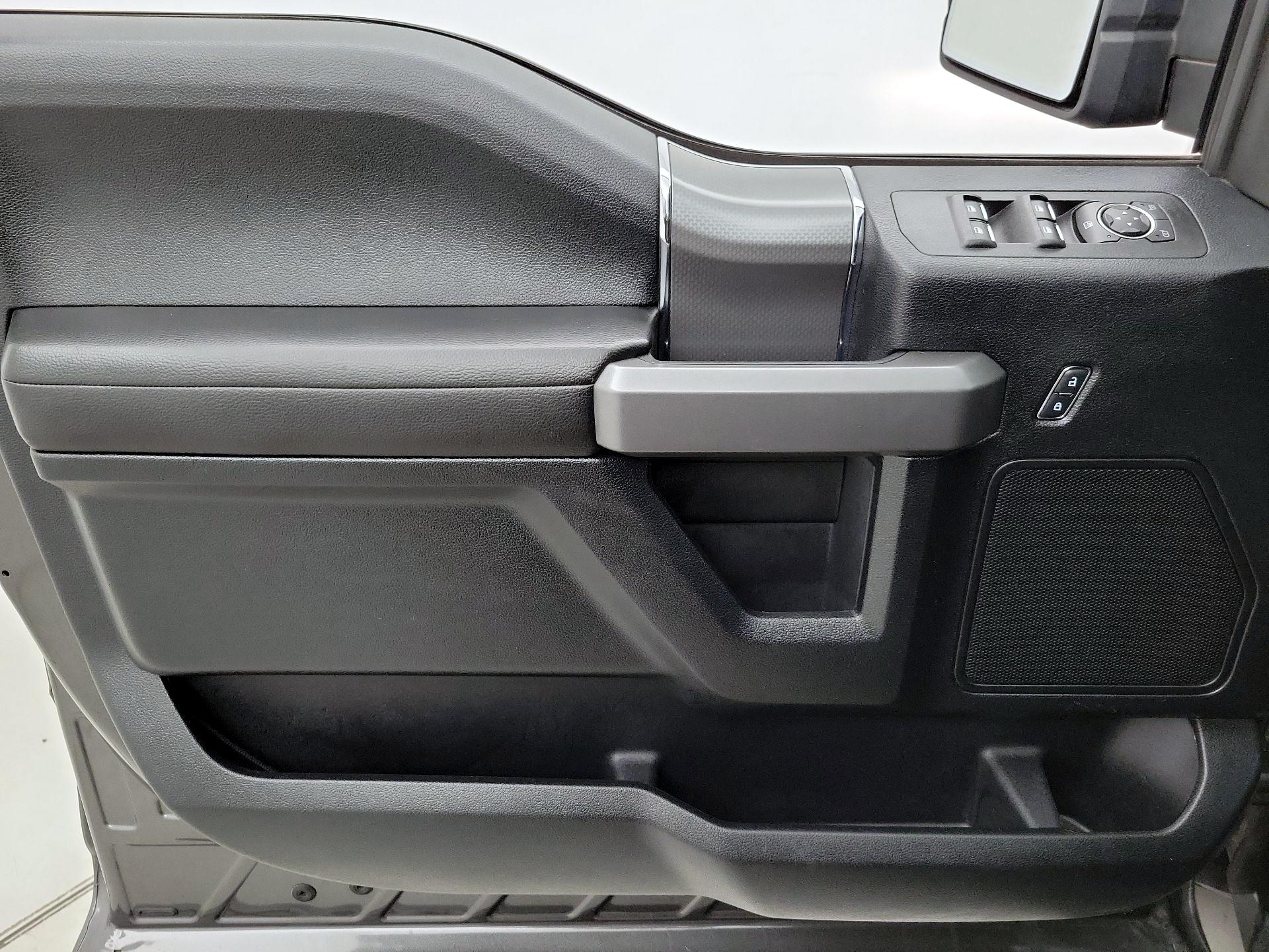 Thumbnail: 2017 Ford F-150 - 12