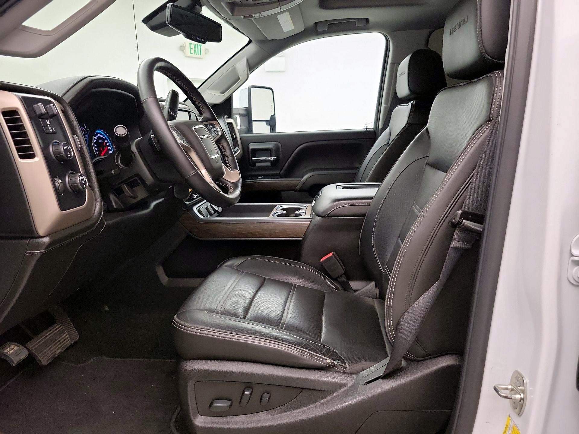 Thumbnail: 2018 GMC Sierra 2500 - 11