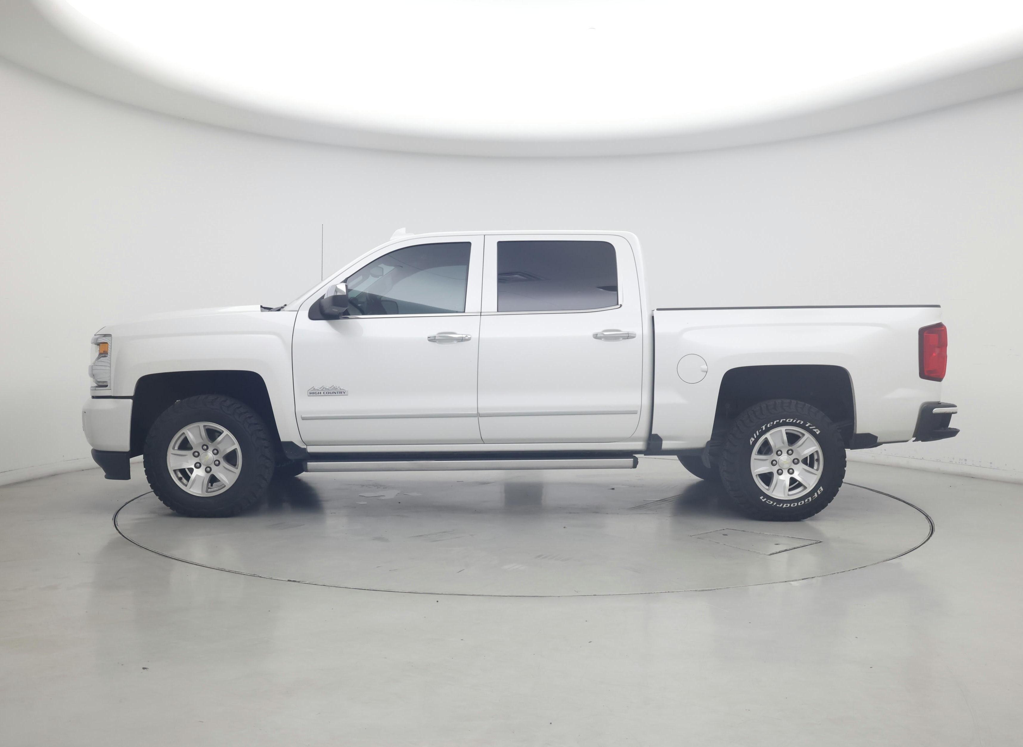 Thumbnail: 2018 Chevrolet Silverado 1500 - 3
