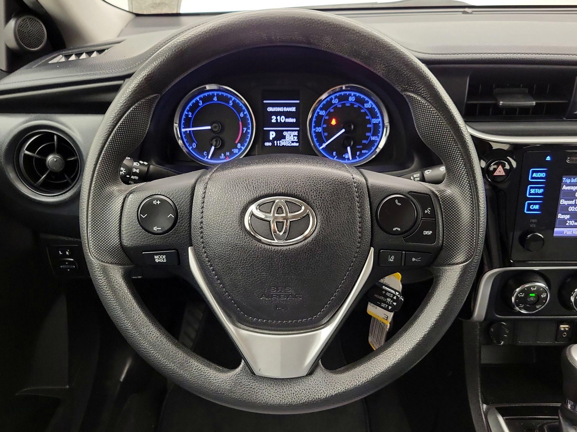 Thumbnail: 2017 Toyota Corolla - 10