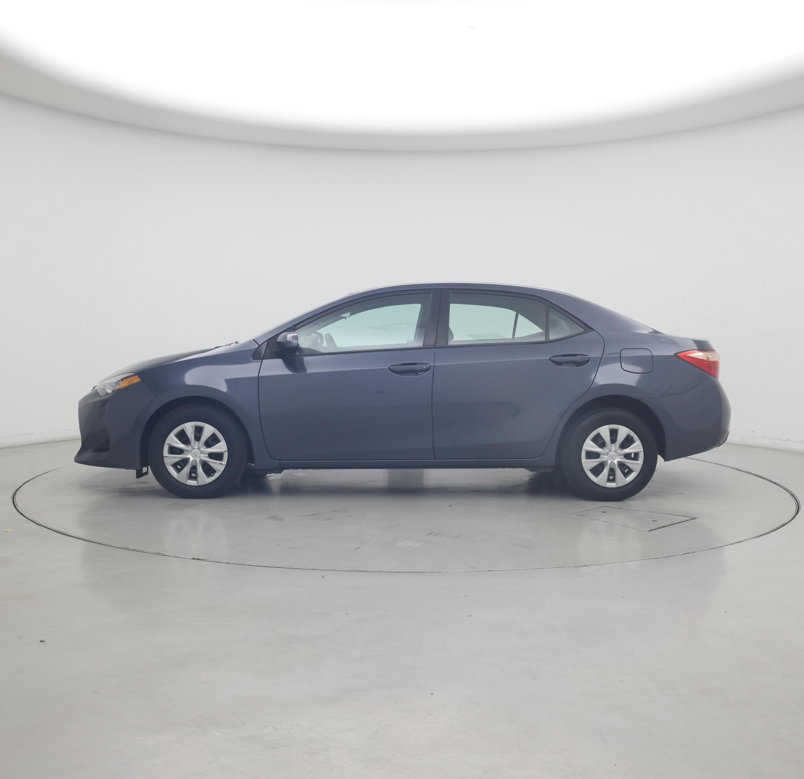 Thumbnail: 2017 Toyota Corolla - 3
