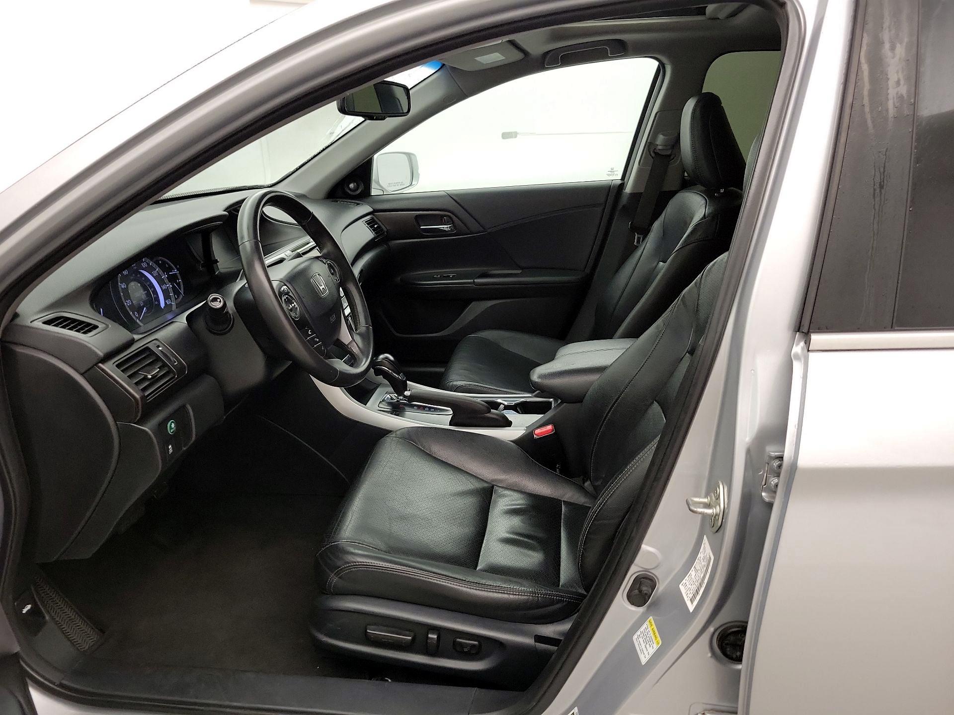 Thumbnail: 2013 Honda Accord - 11