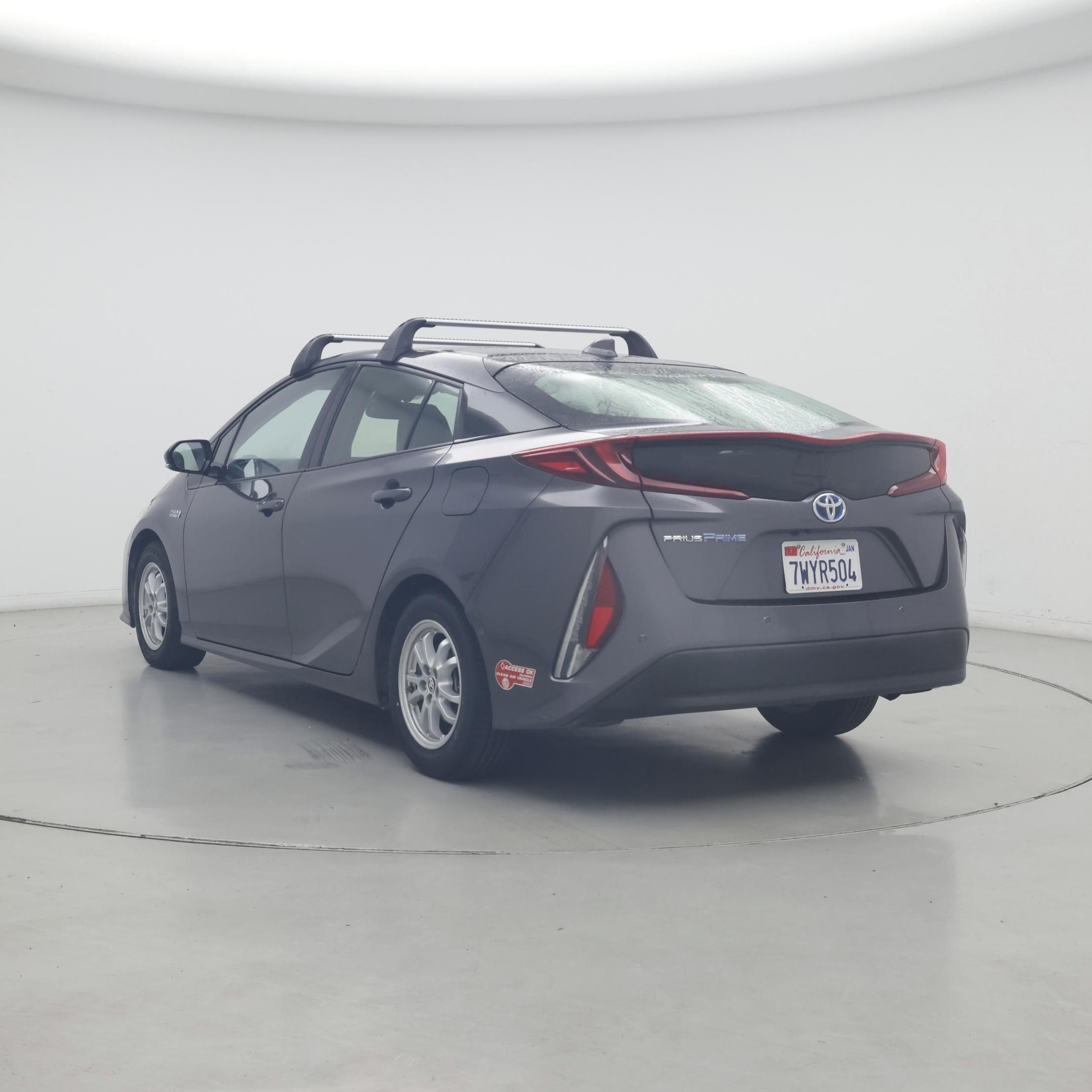 Thumbnail: 2017 Toyota Prius Prime - 2