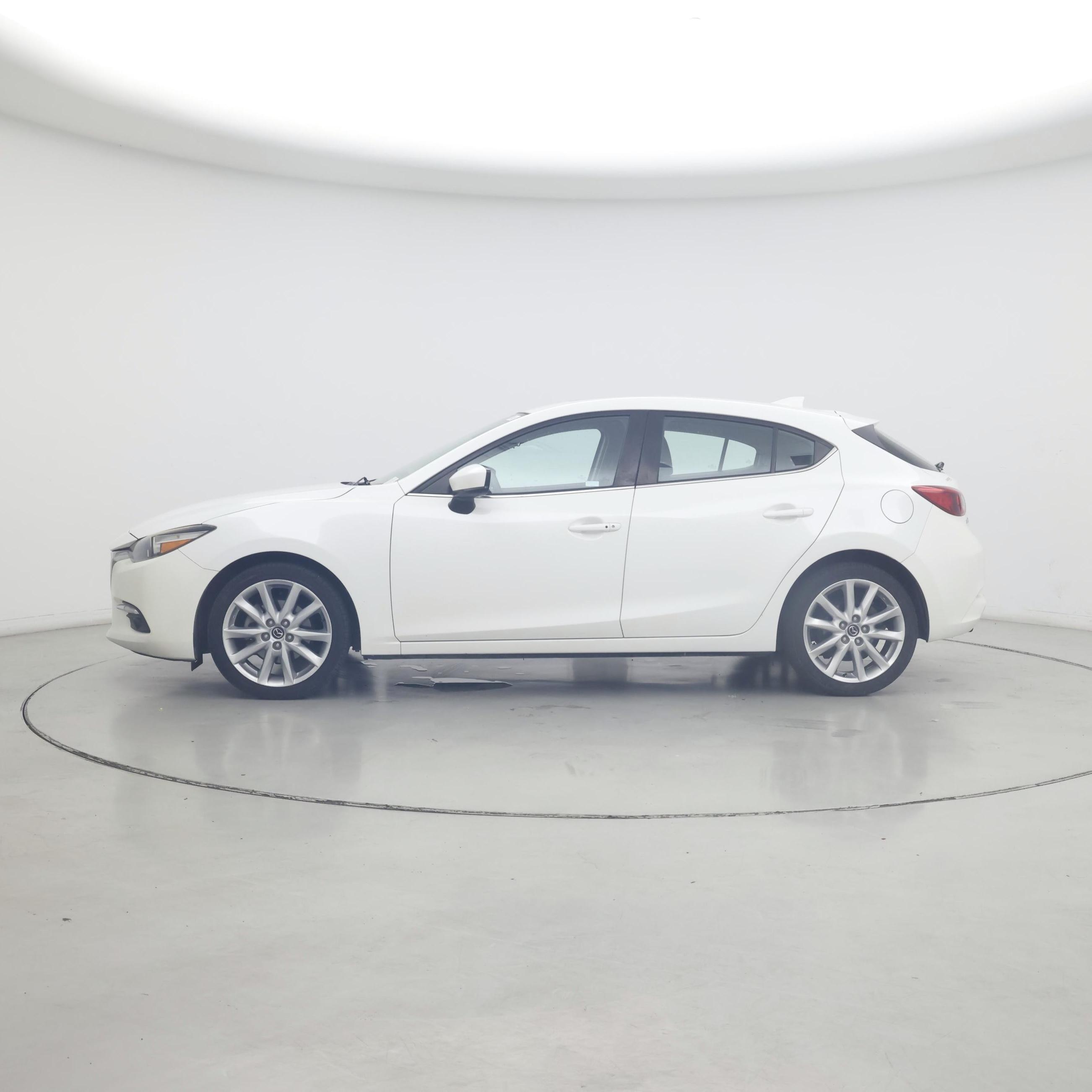 Thumbnail: 2017 Mazda Mazda3 - 3
