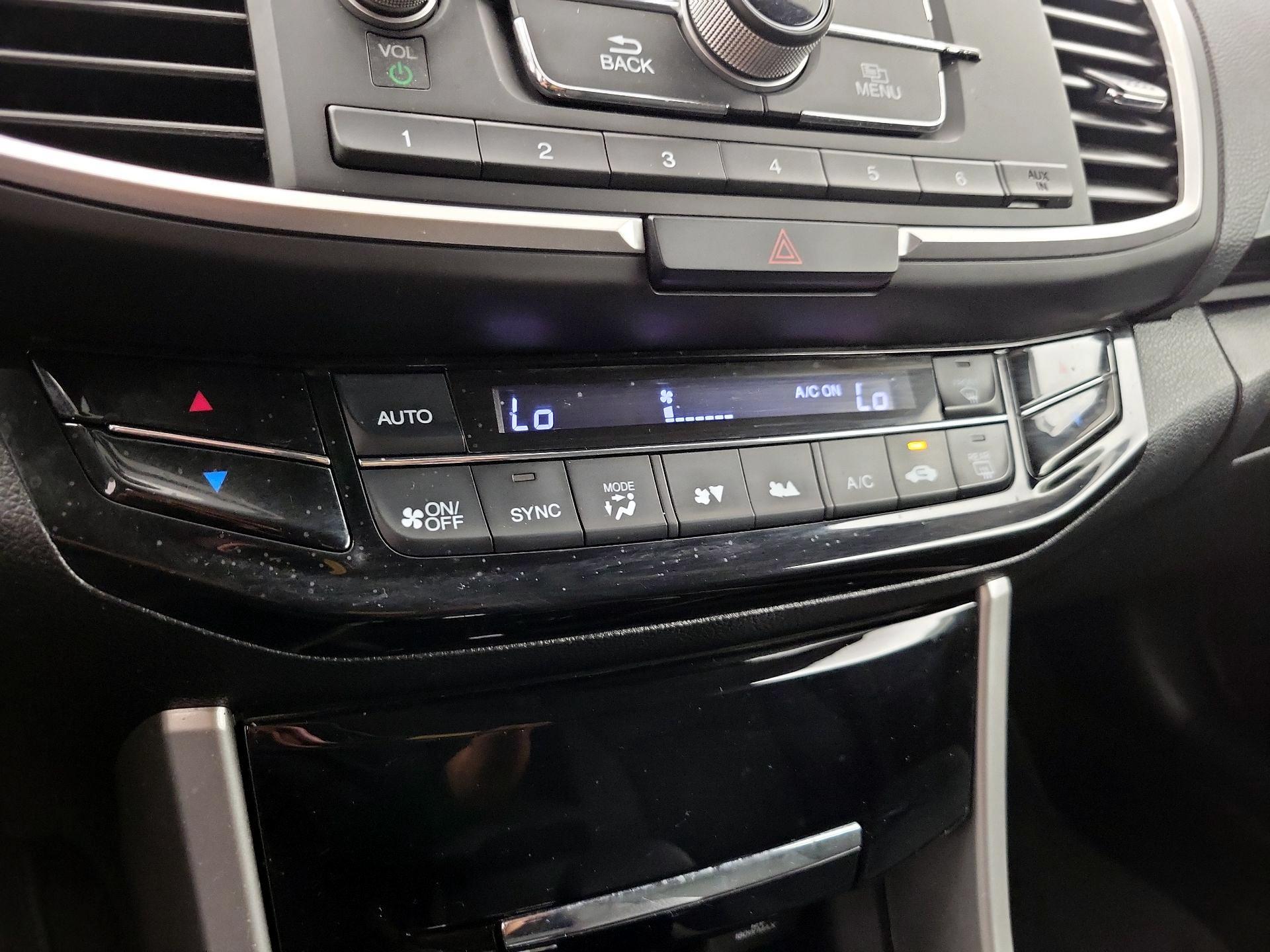 Thumbnail: 2016 Honda Accord - 16