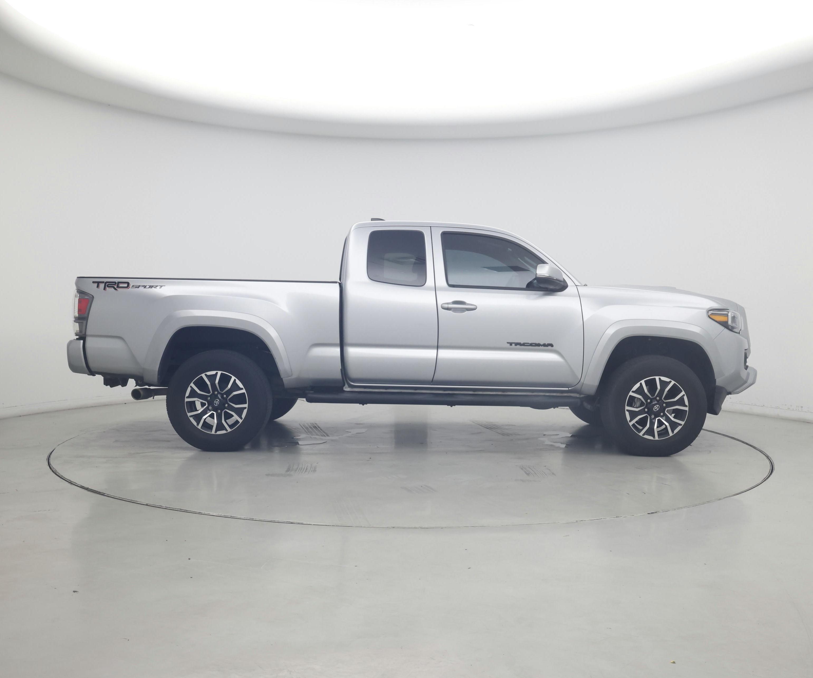Thumbnail: 2022 Toyota Tacoma - 7