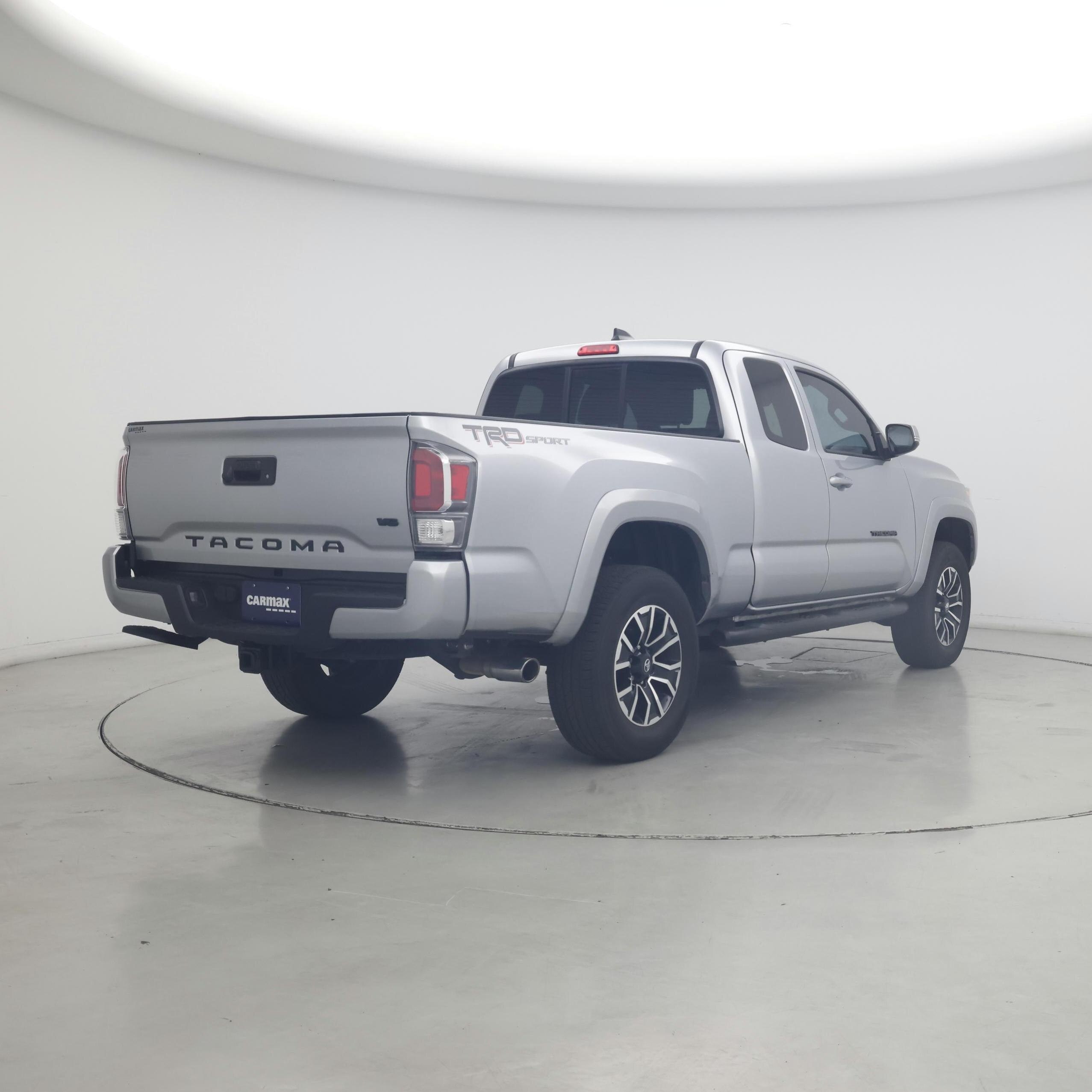 Thumbnail: 2022 Toyota Tacoma - 8
