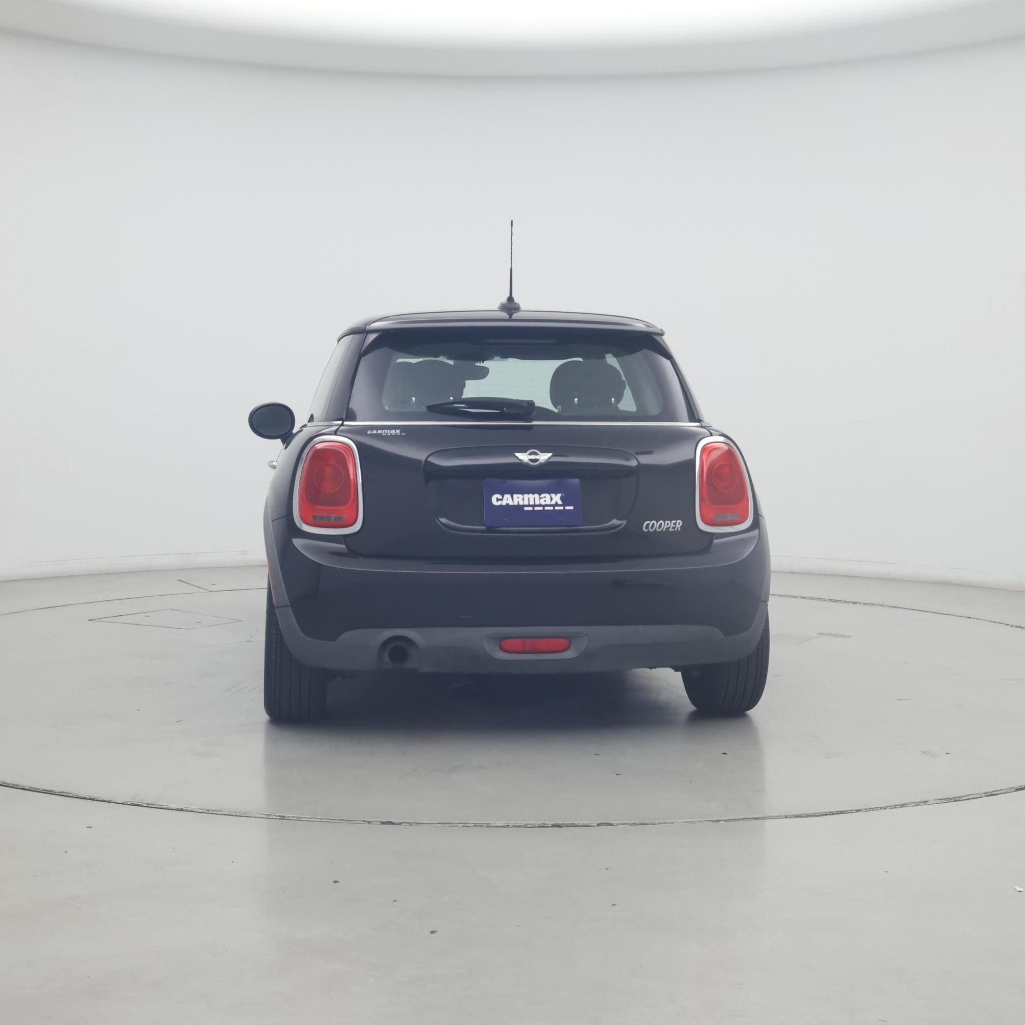 Thumbnail: 2016 MINI Cooper Hardtop - 6