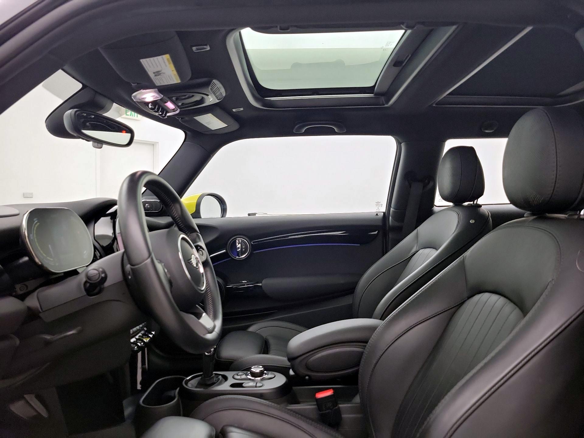 Thumbnail: 2023 MINI Cooper Hardtop - 20