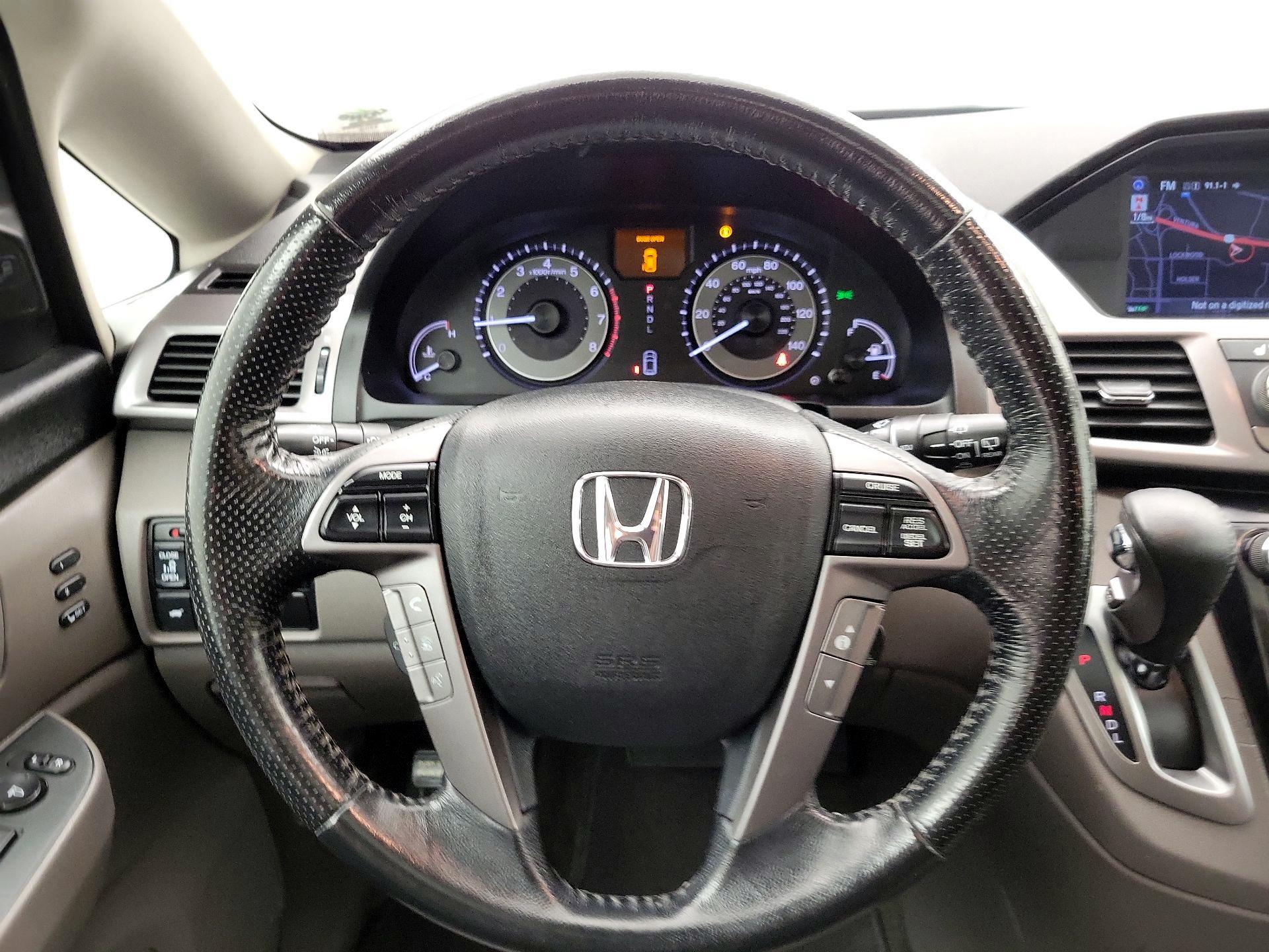 Thumbnail: 2015 Honda Odyssey - 10