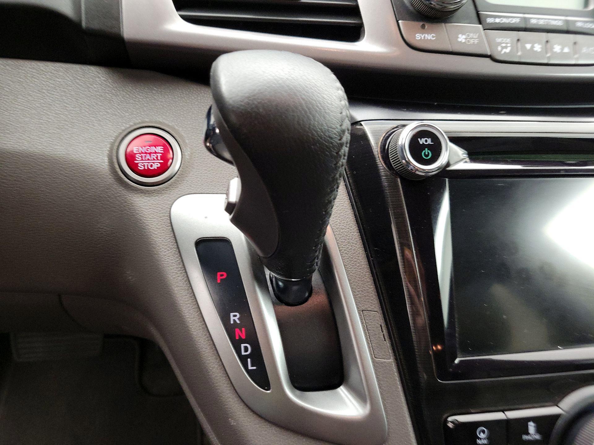 Thumbnail: 2015 Honda Odyssey - 18