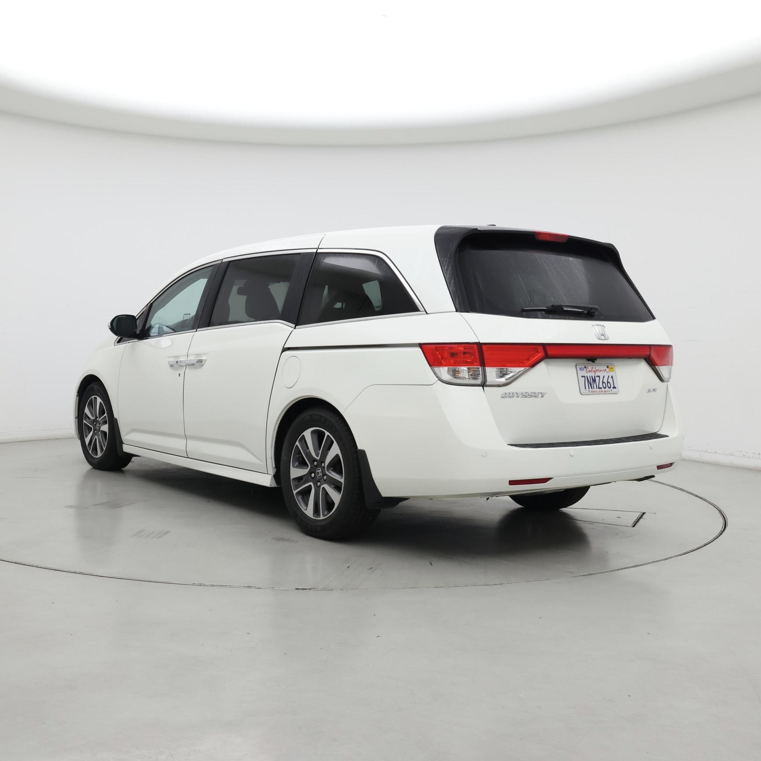 Thumbnail: 2015 Honda Odyssey - 2