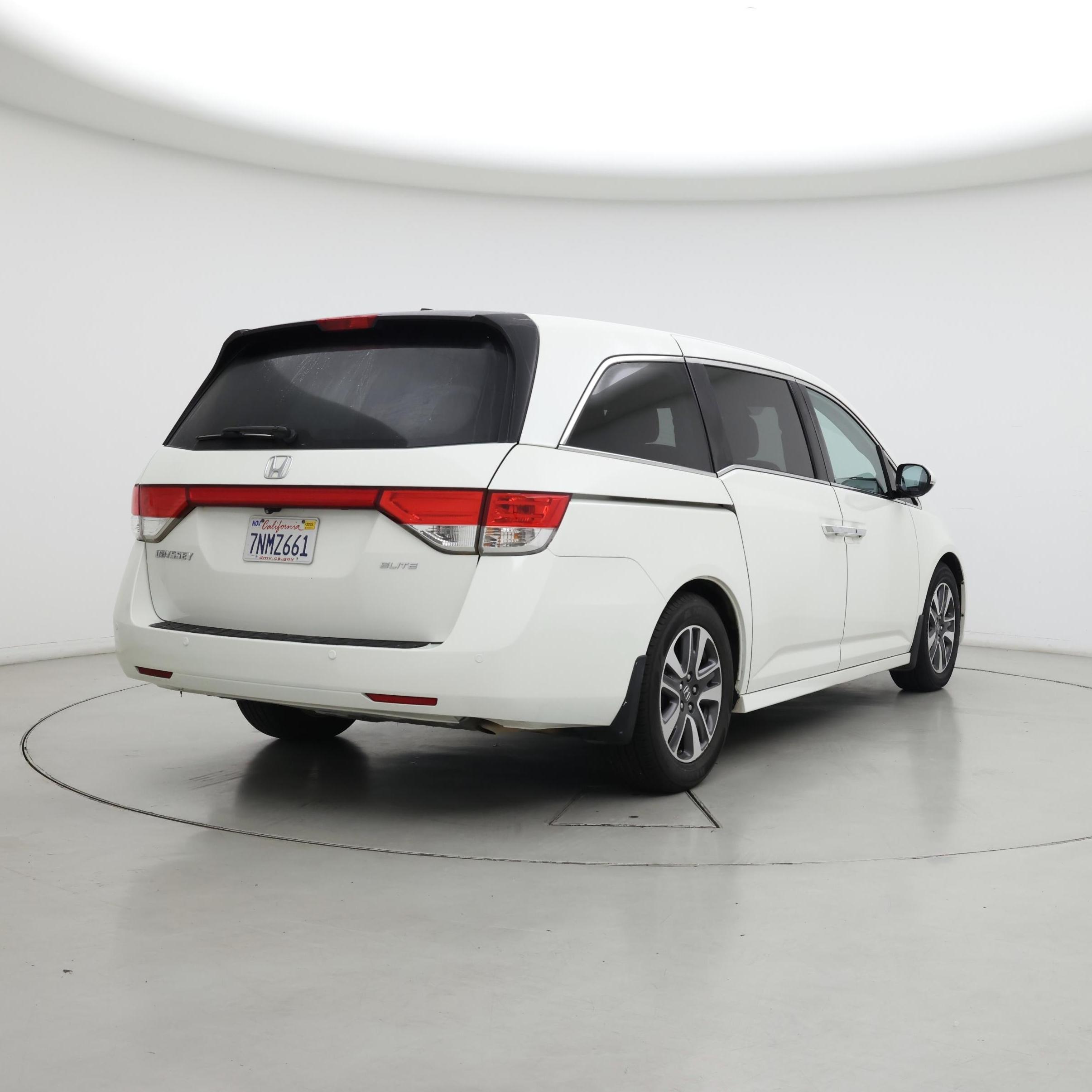 Thumbnail: 2015 Honda Odyssey - 8