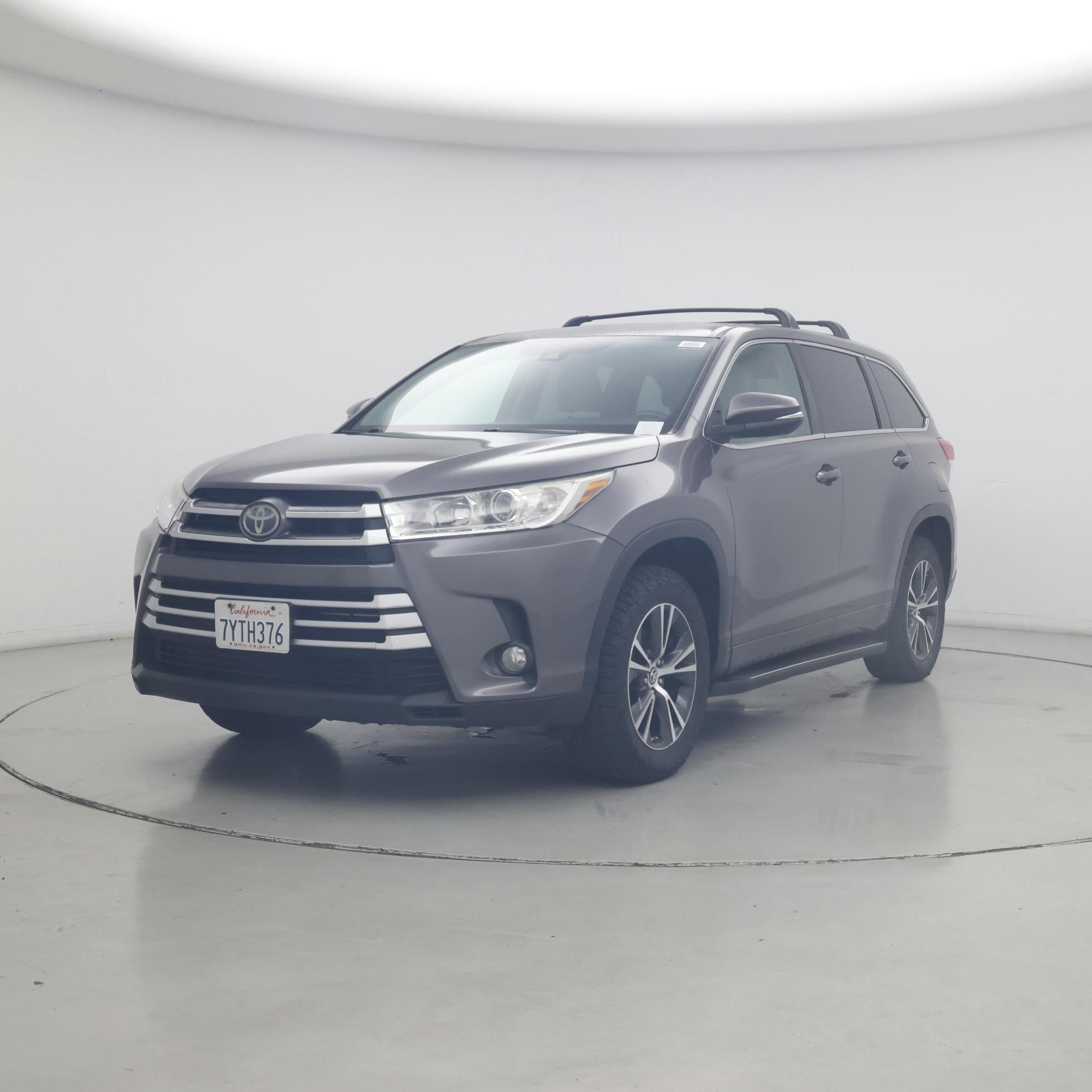 Thumbnail: 2017 Toyota Highlander - 4