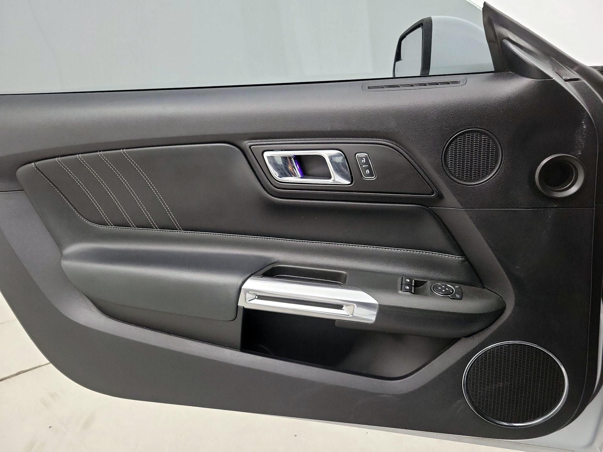 Thumbnail: 2016 Ford Mustang - 12