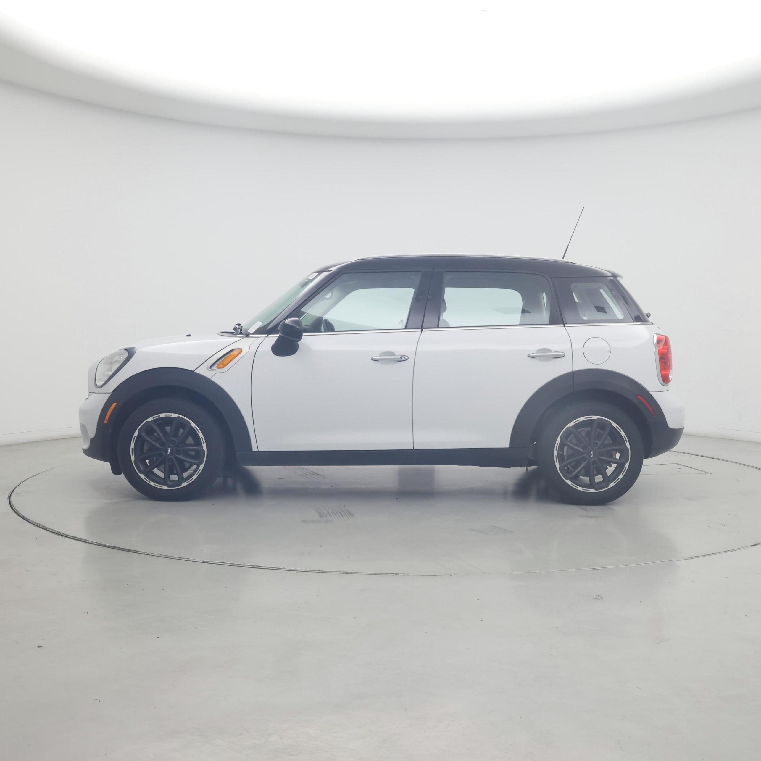 Thumbnail: 2015 MINI Cooper Countryman - 3