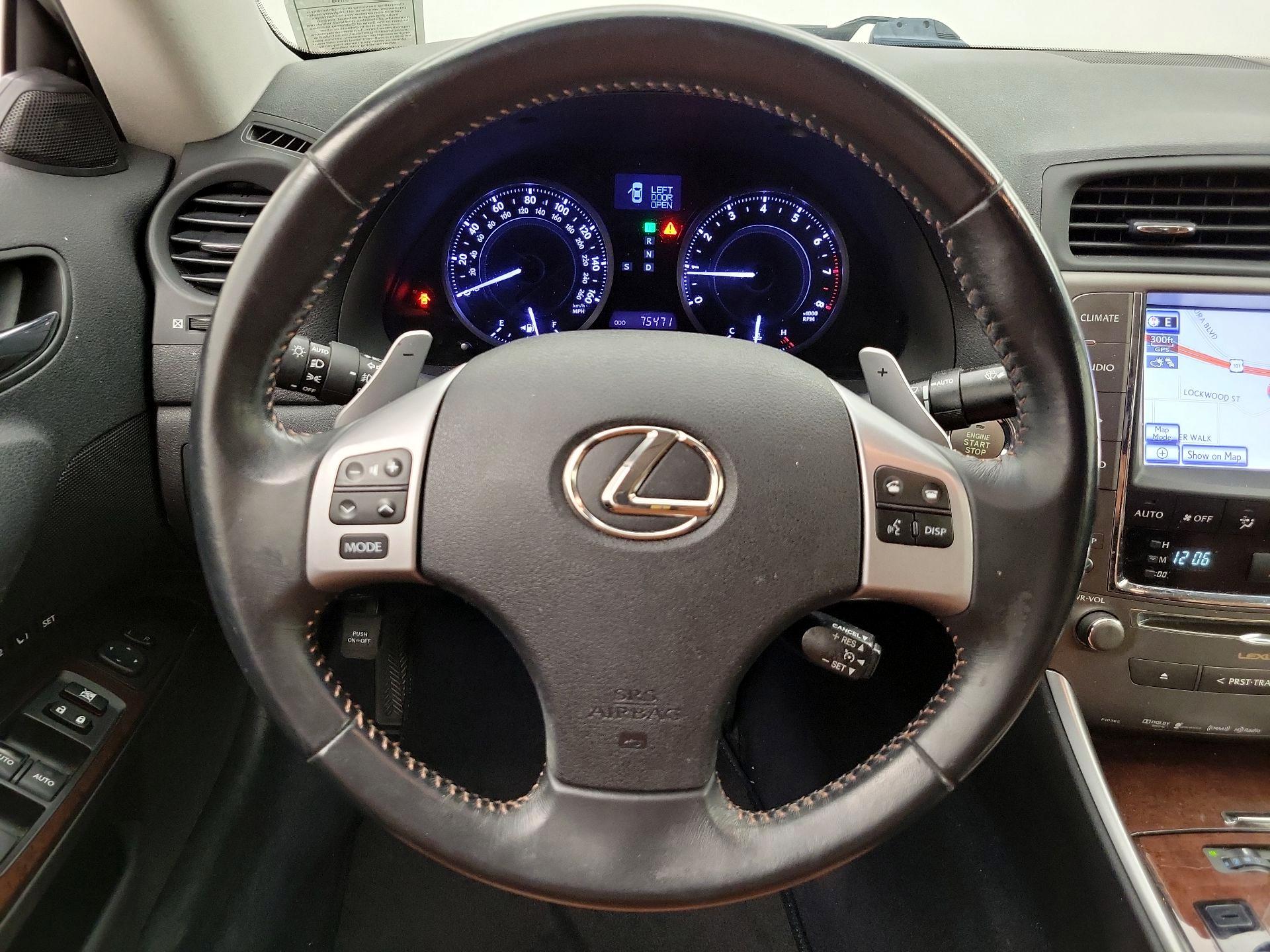 Thumbnail: 2015 Lexus IS - 10