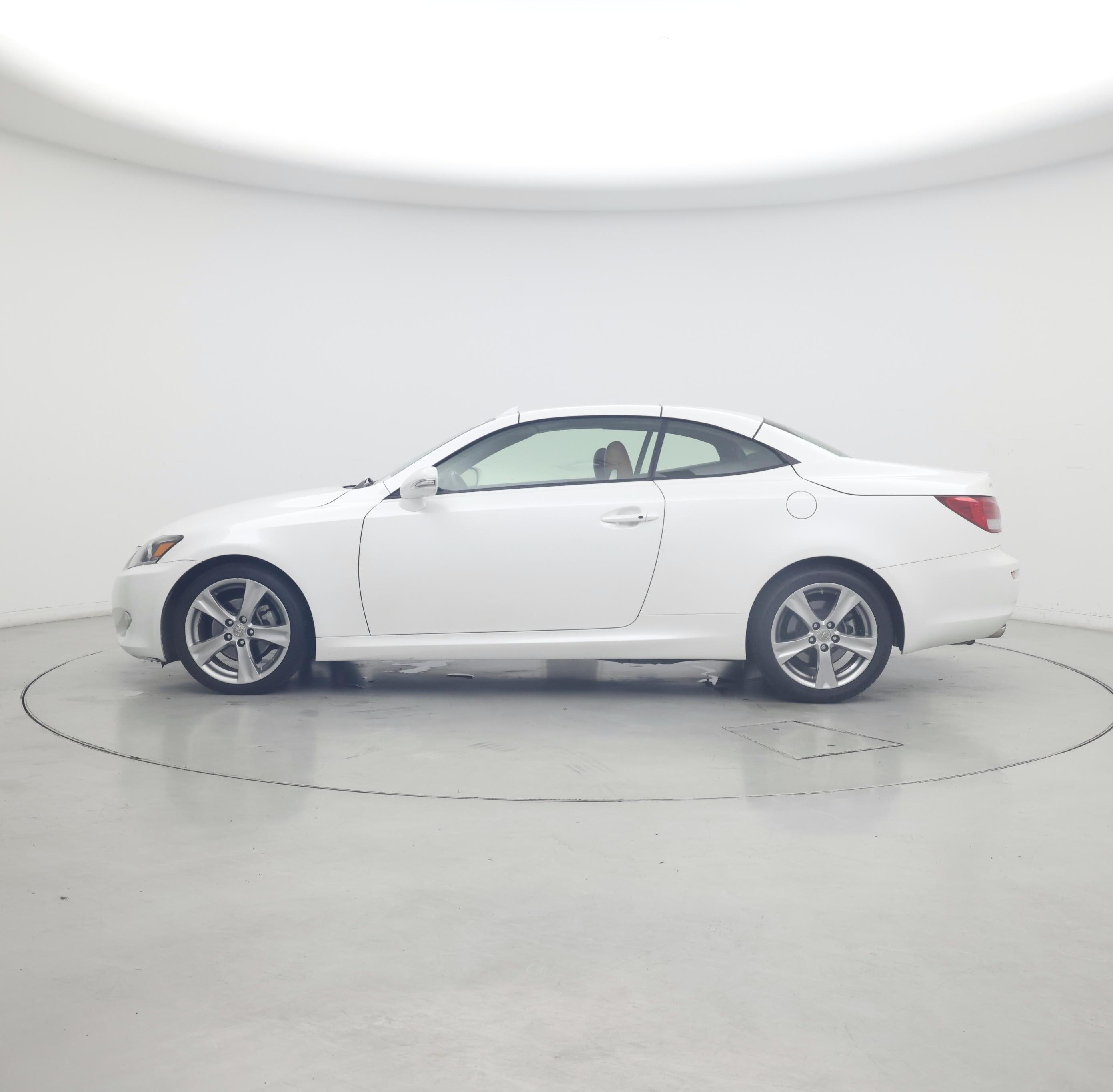 Thumbnail: 2015 Lexus IS - 3