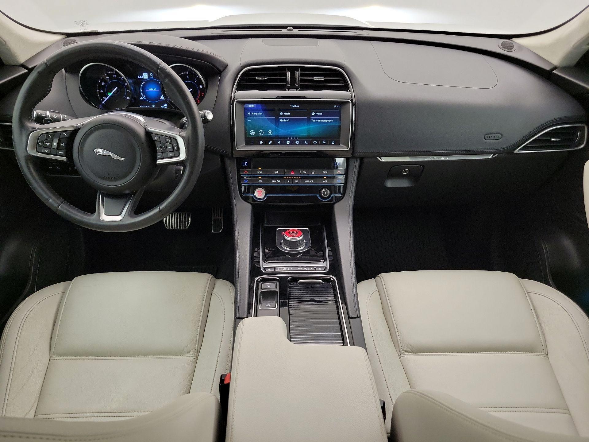 Thumbnail: 2019 Jaguar F-Pace - 9
