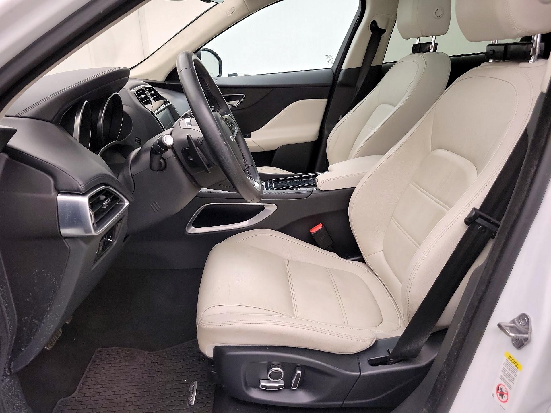 Thumbnail: 2019 Jaguar F-Pace - 11