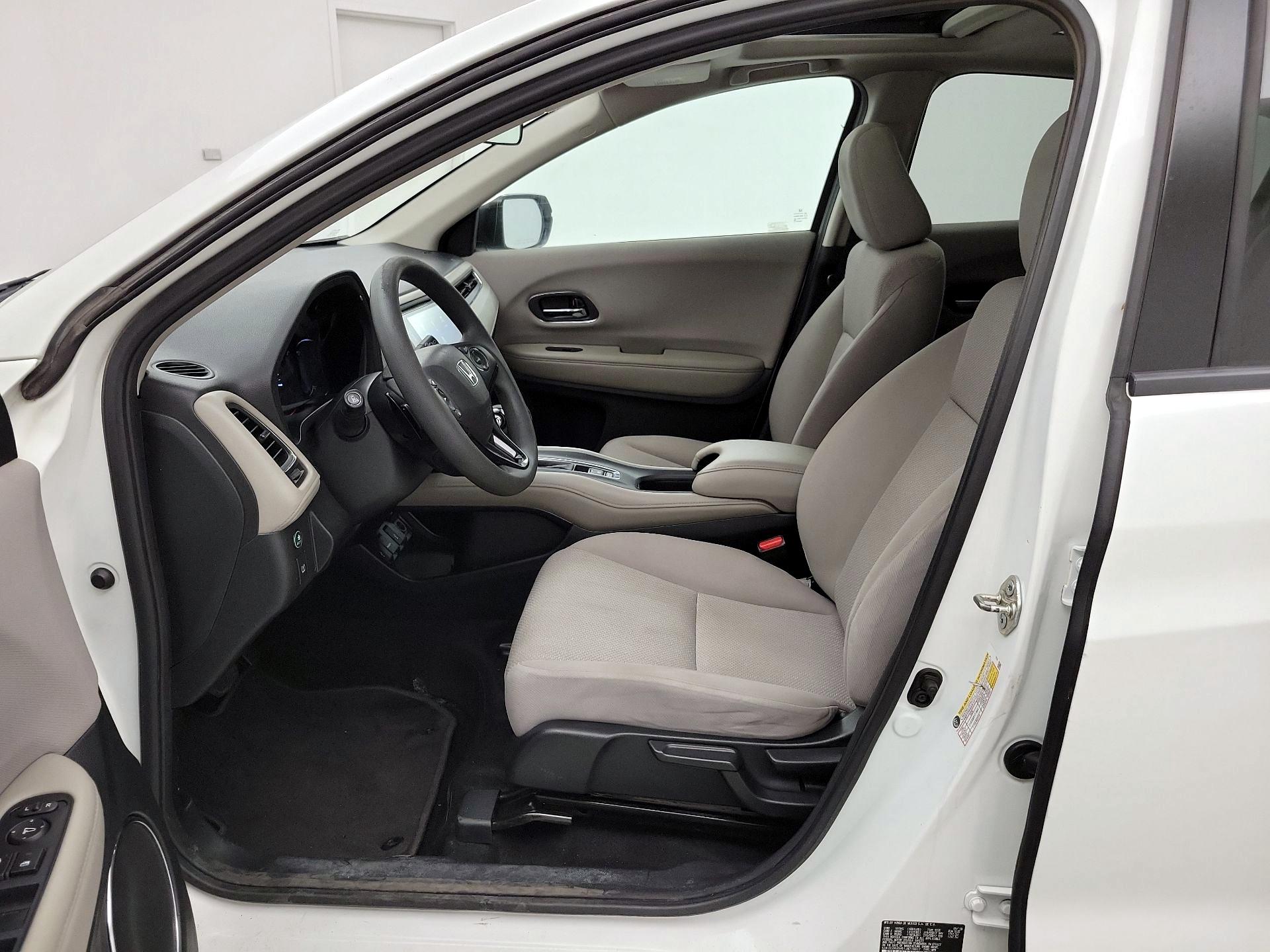 Thumbnail: 2018 Honda HR-V - 11