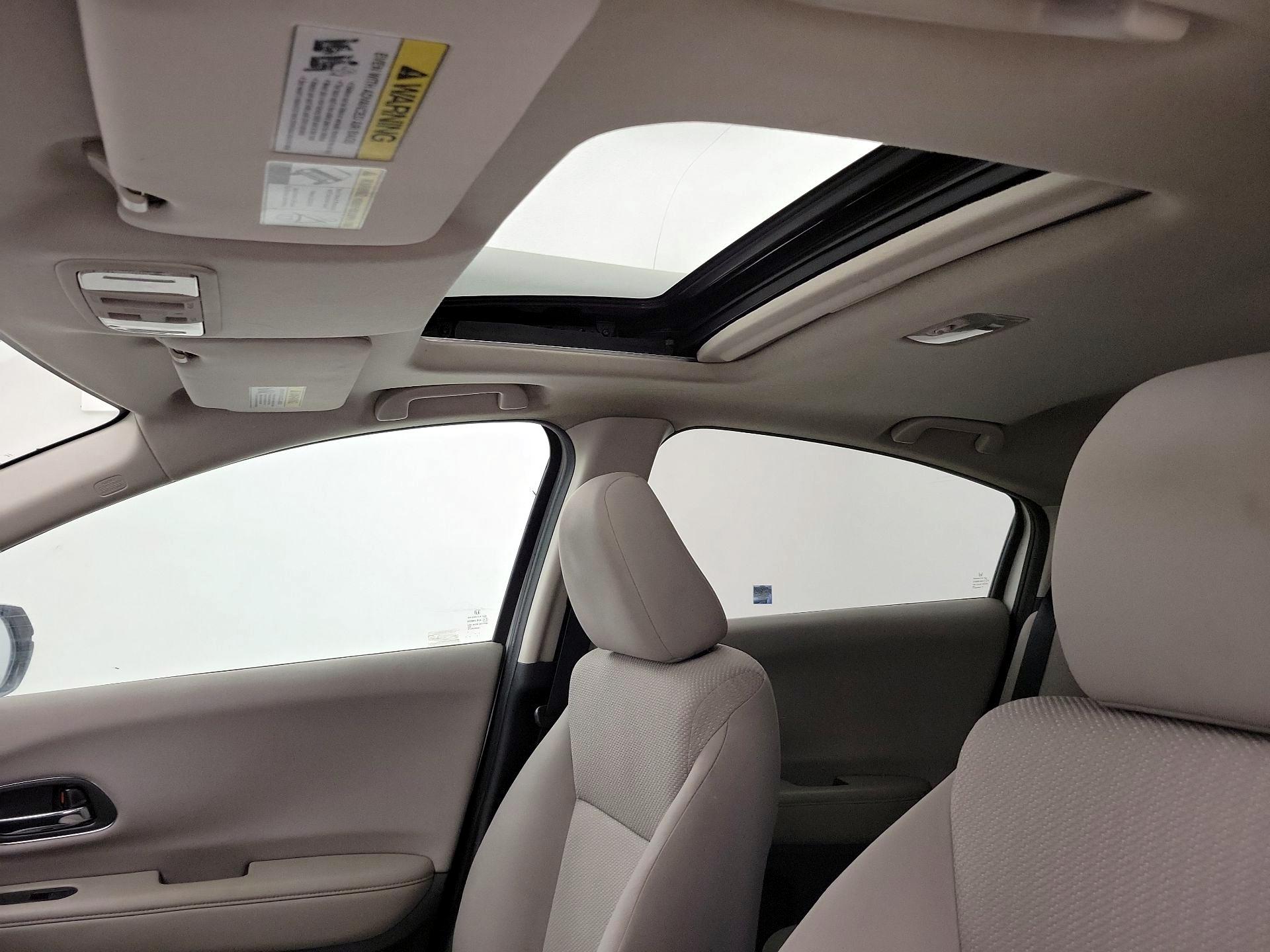 Thumbnail: 2018 Honda HR-V - 19