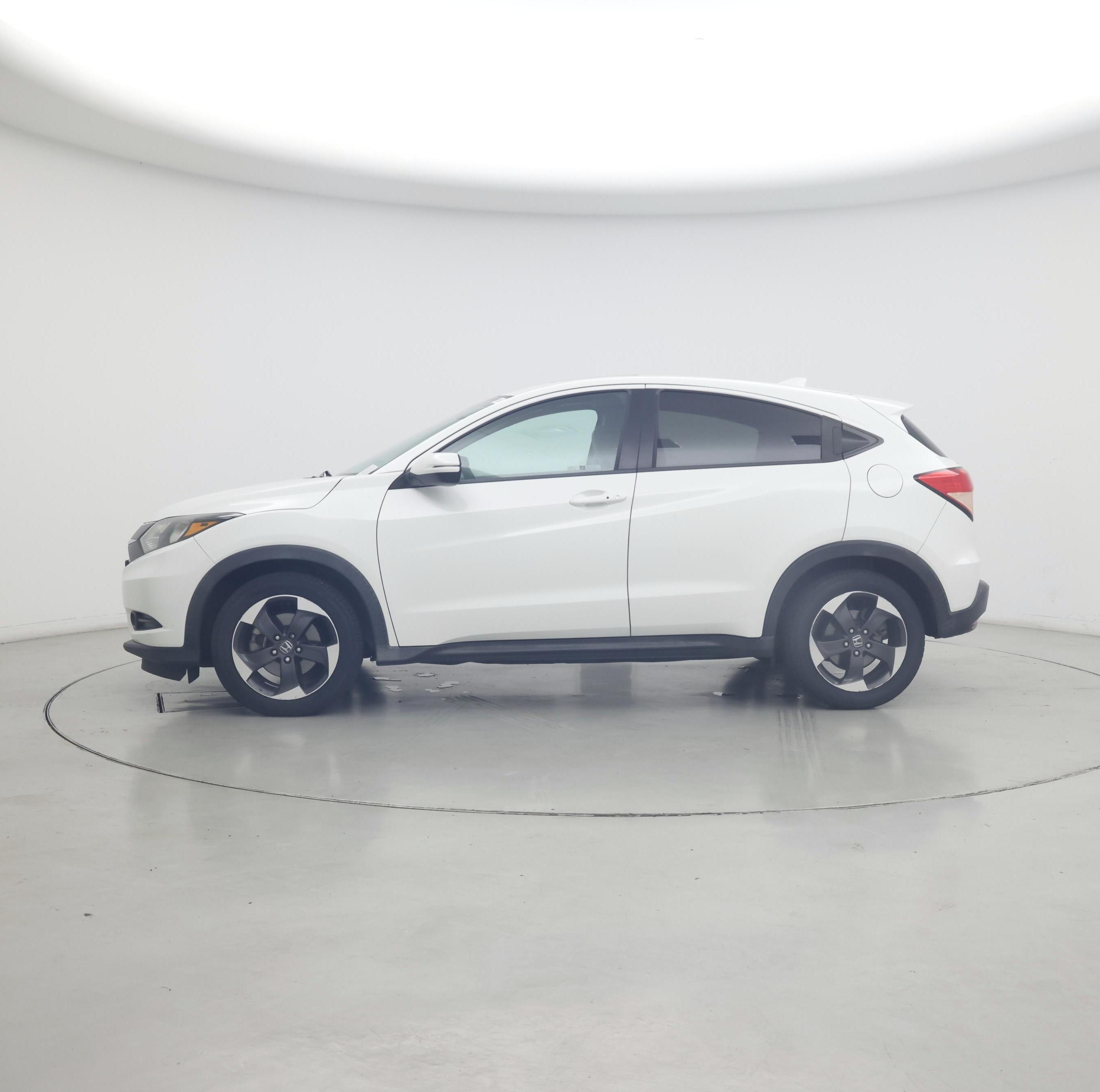 Thumbnail: 2018 Honda HR-V - 3