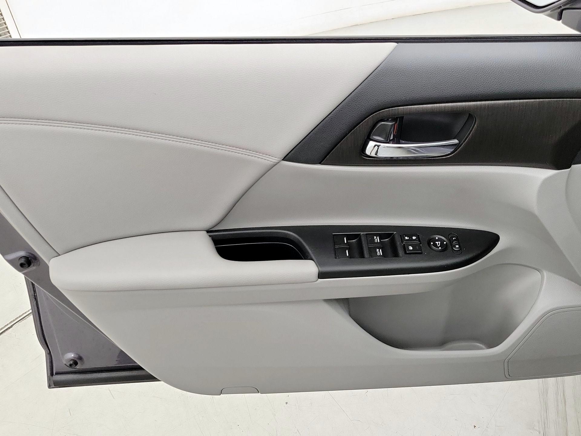 Thumbnail: 2014 Honda Accord - 12