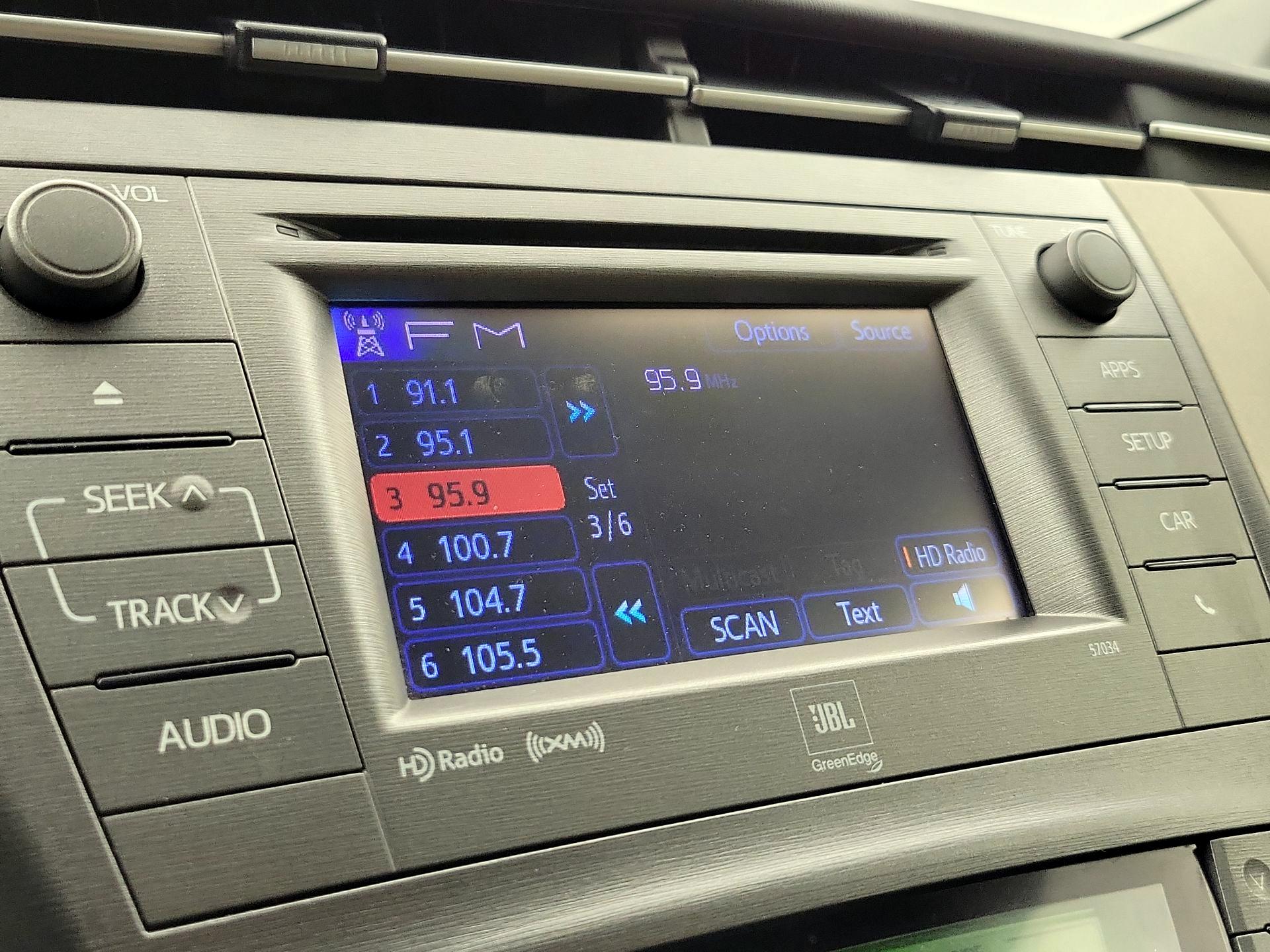 Thumbnail: 2014 Toyota Prius - 15