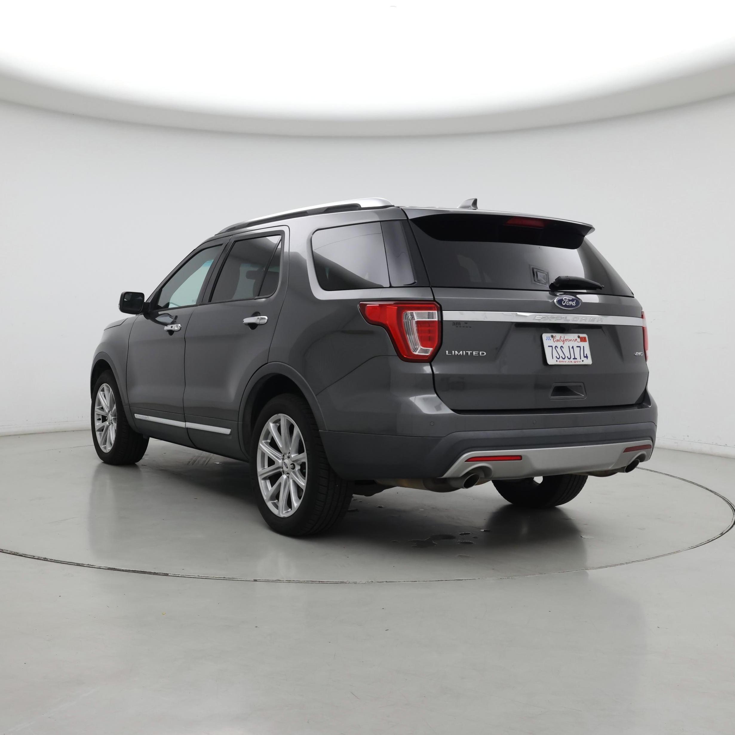 Thumbnail: 2017 Ford Explorer - 2