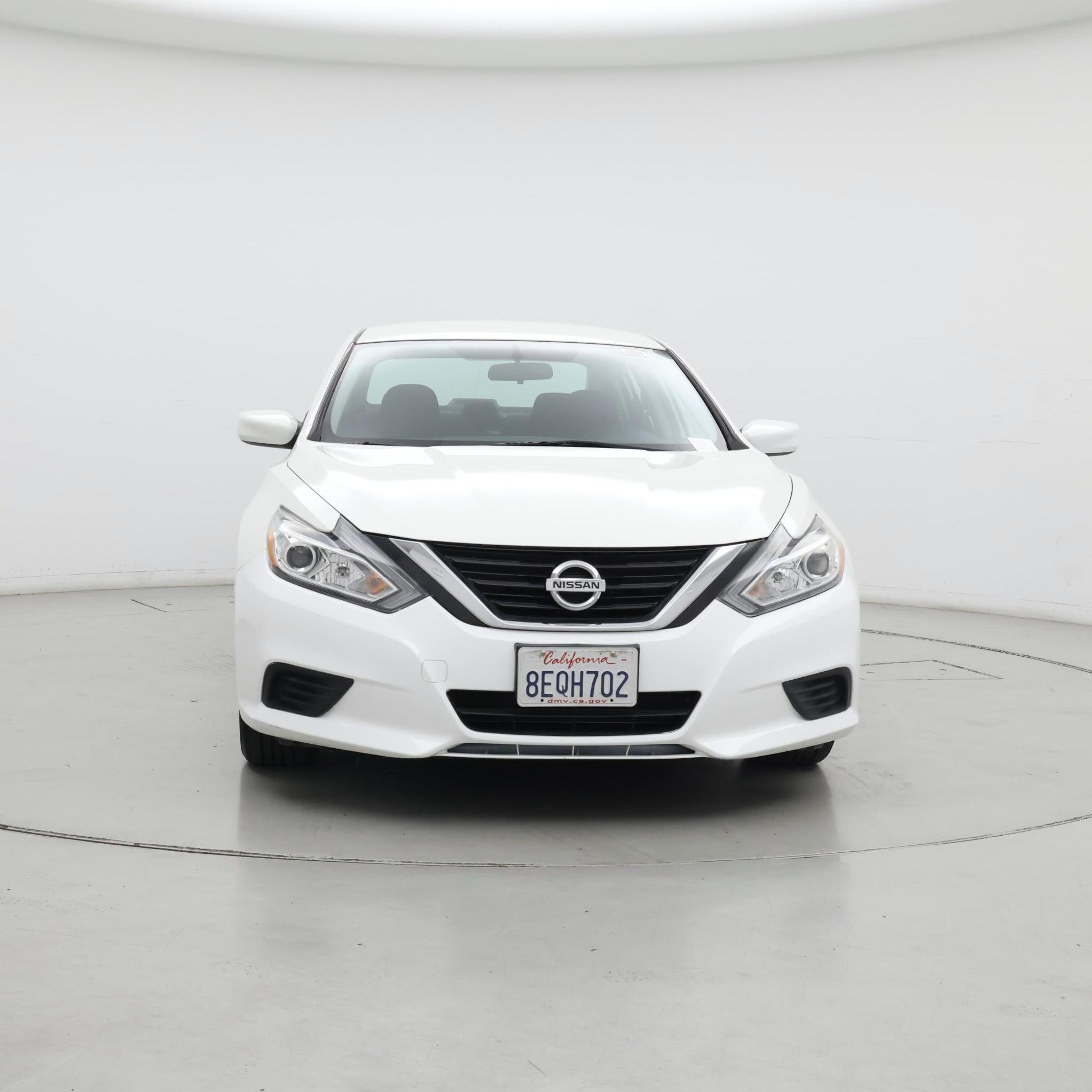 Thumbnail: 2018 Nissan Altima - 5